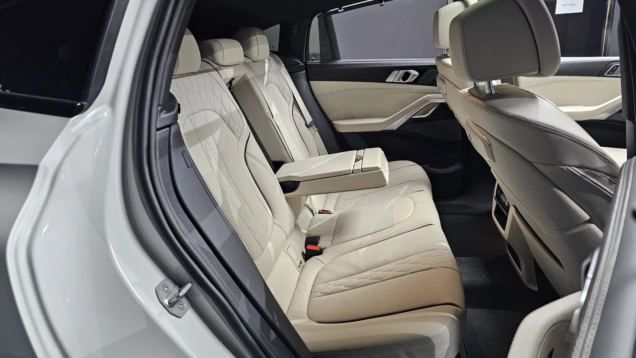 BMW X6 xDrive30d M Sport, 2024 г. 24433 км. — фото 12