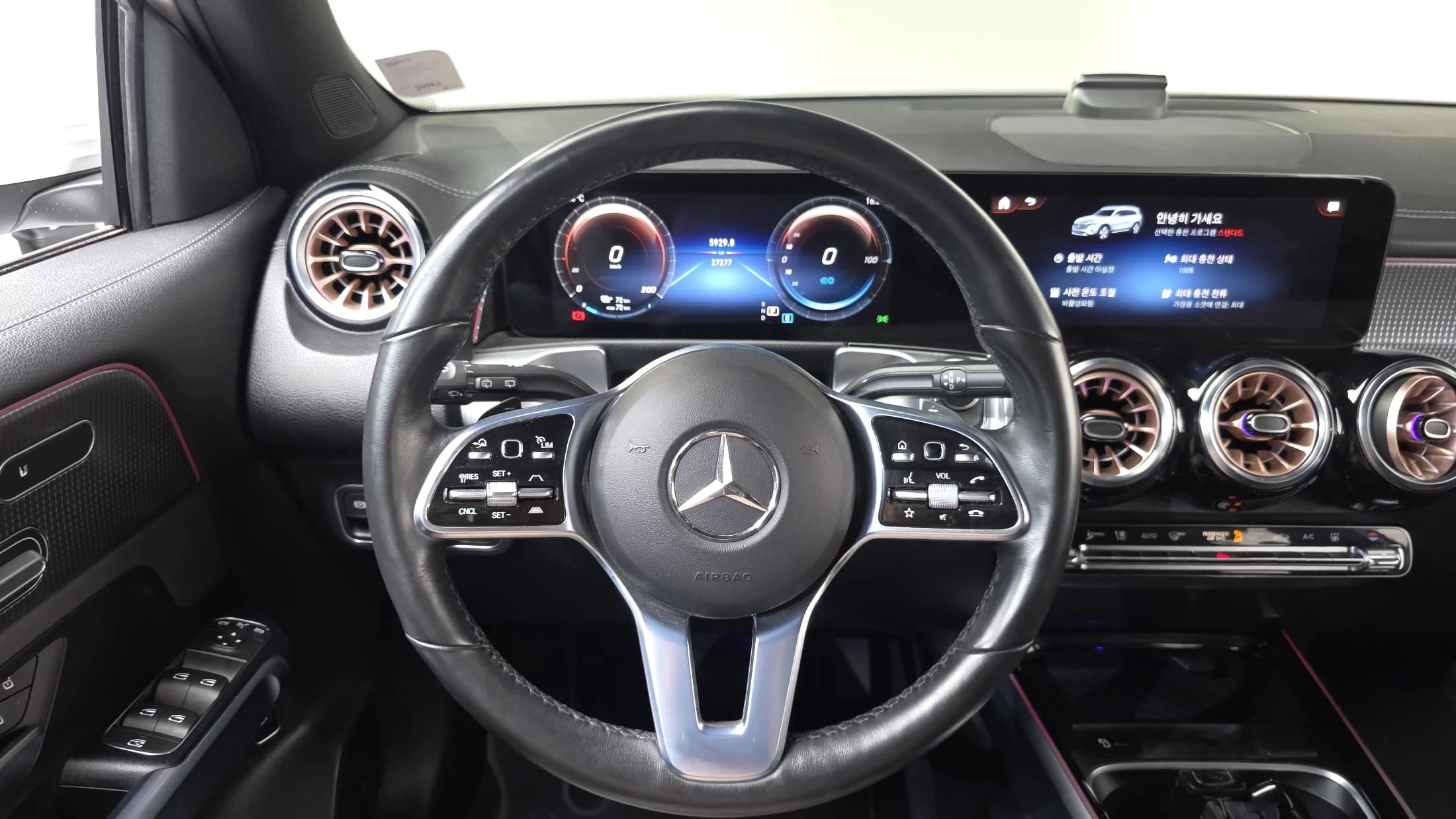 Mercedes-Benz EQB EQB300 4MATIC, электромобиль, 2022 г. 27277 км. — фото 13