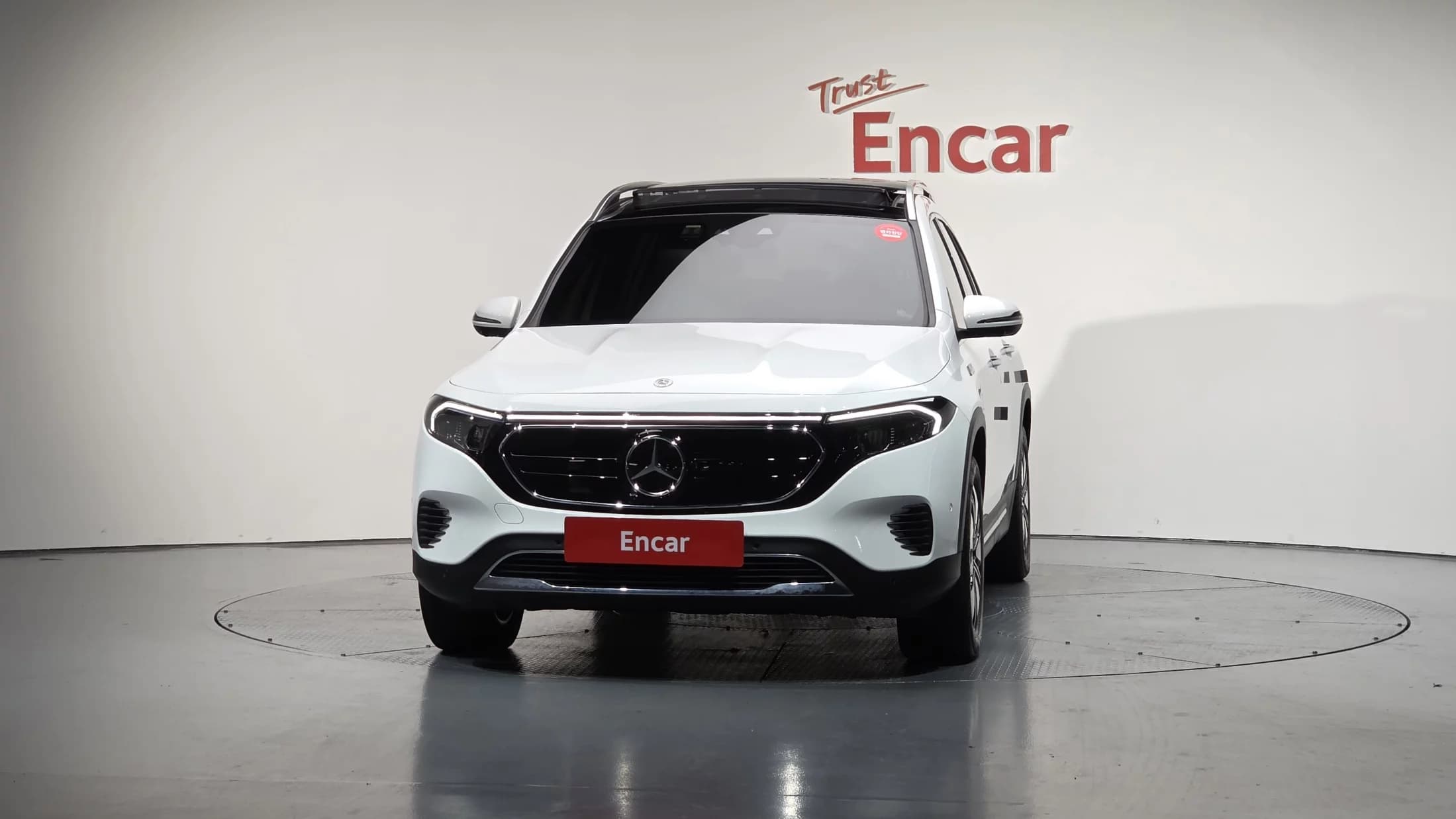 Mercedes-Benz EQB EQB300 4MATIC, электромобиль, 2022 г. 27277 км. — фото 3