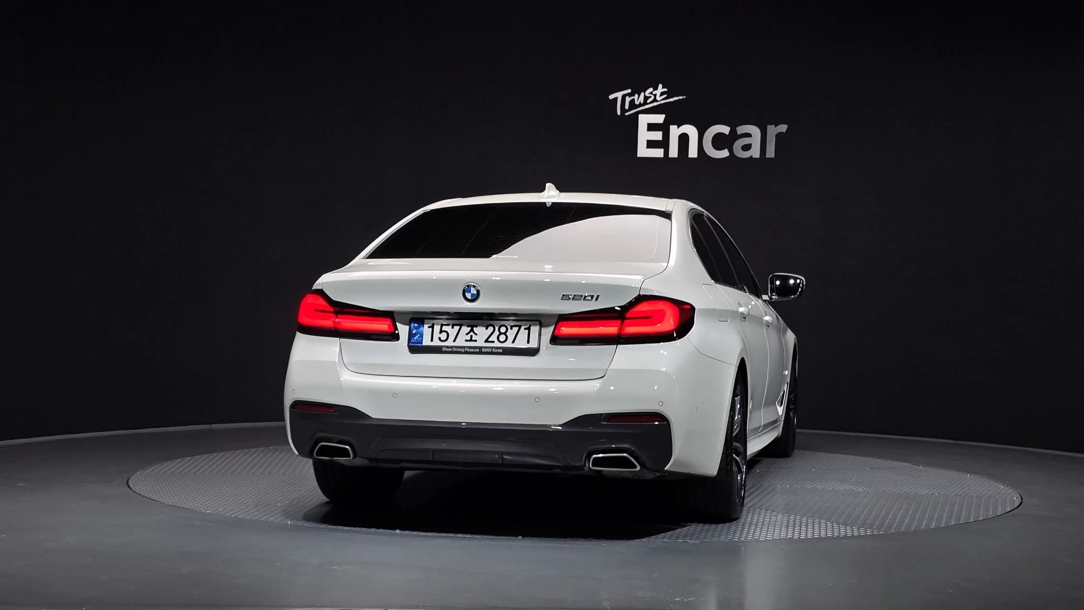 BMW 5-Series 520i M Sport, 2022 г. 34230 км. — фото 4