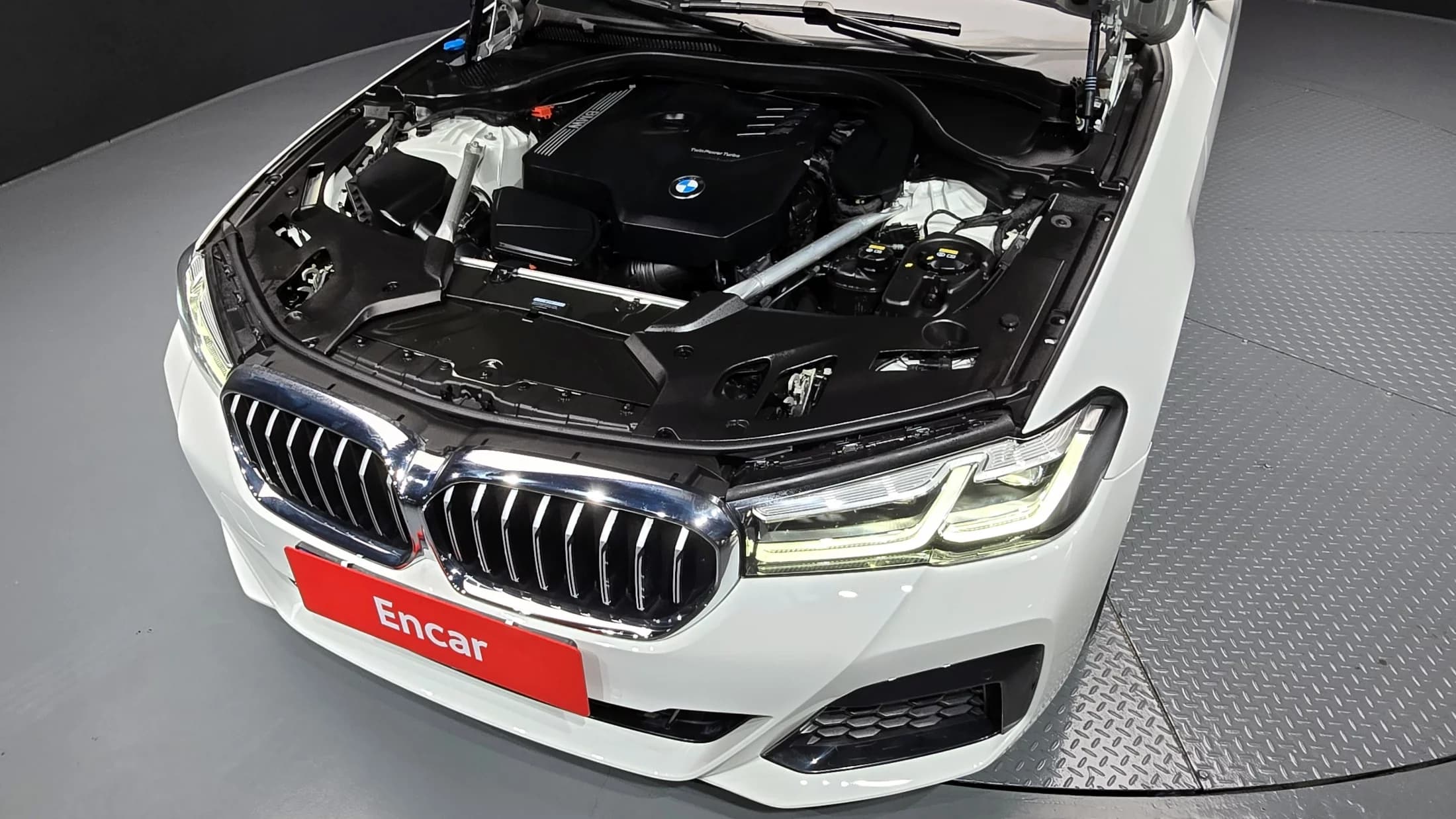 BMW 5-Series 520i M Sport, 2022 г. 34230 км. — фото 6