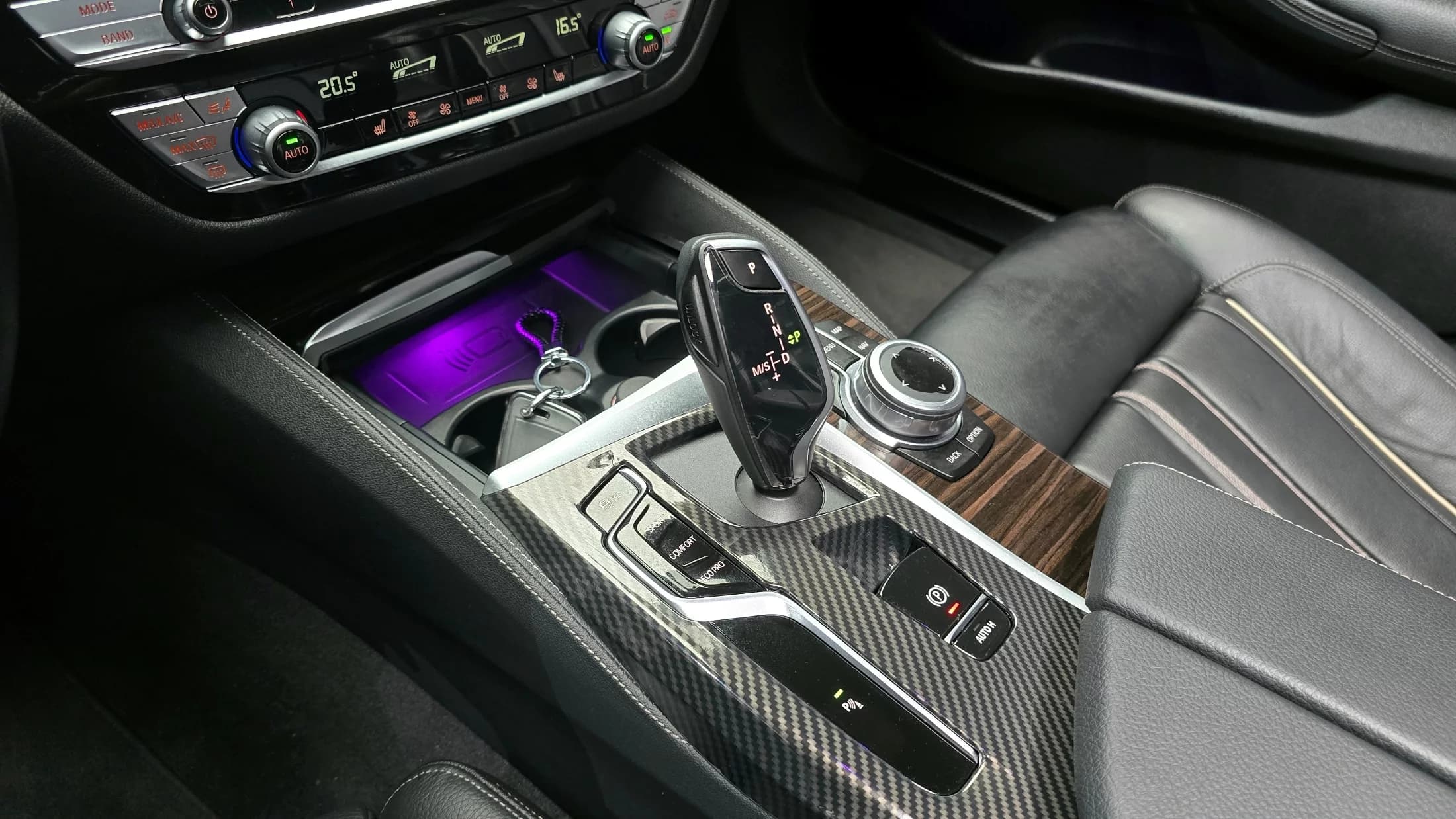 BMW 5-Series 520i M Sport, 2022 г. 34230 км. — фото 9