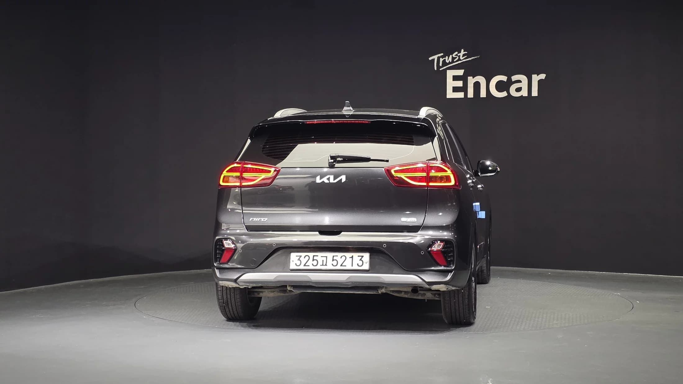 Kia Niro 1.6 HEV Prestige, гибрид, 2021 г. 121086 км. — фото 4