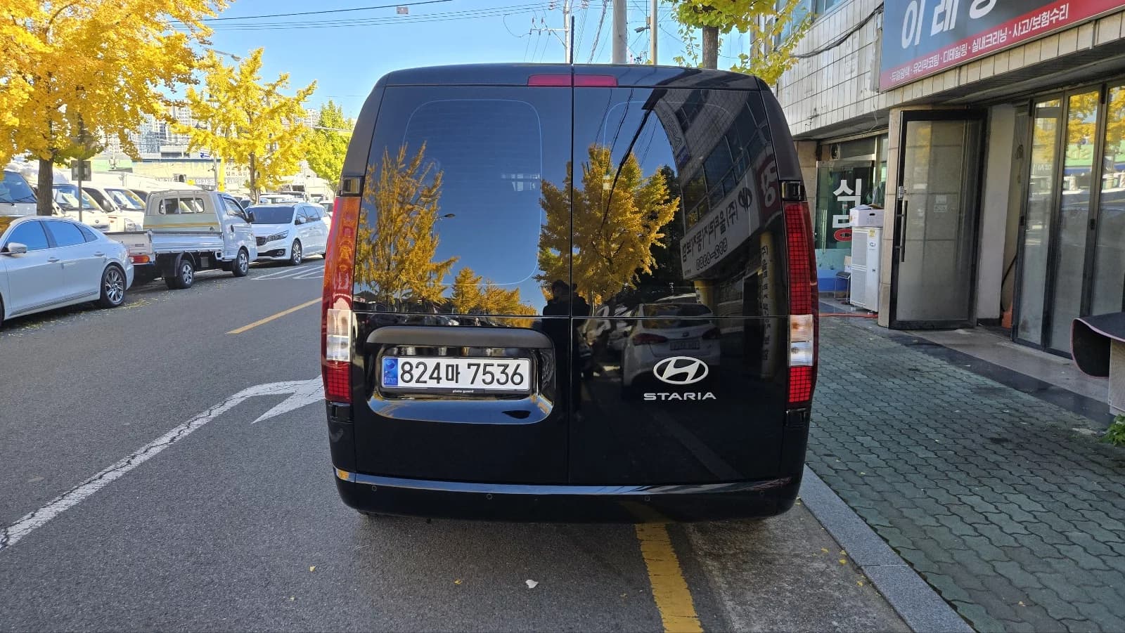Hyundai Staria Cargo 3-Seater Modern, 2025 г. 5659 км. — фото 6