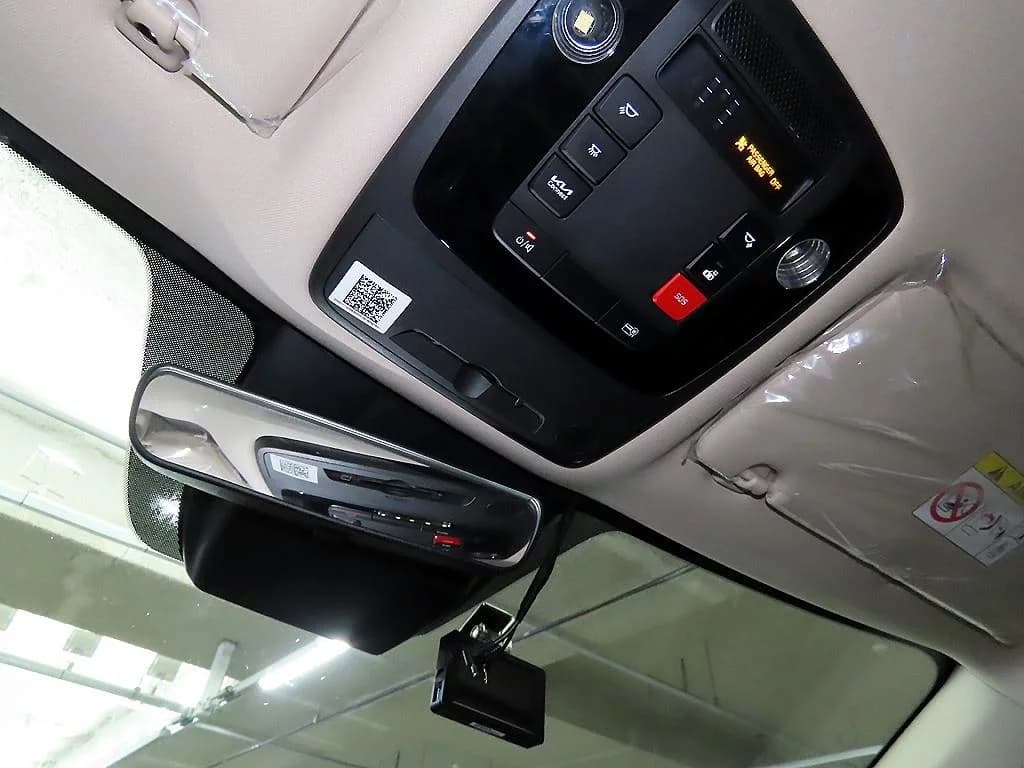 Kia Carnival Gasoline 9-Seater Prestige, 2022 г. 55071 км. — фото 15