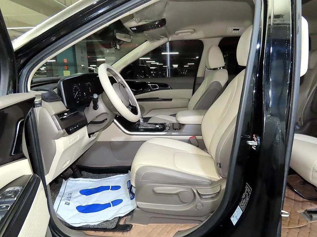 Kia Carnival Gasoline 9-Seater Prestige, 2022 г. 55071 км. — фото 6