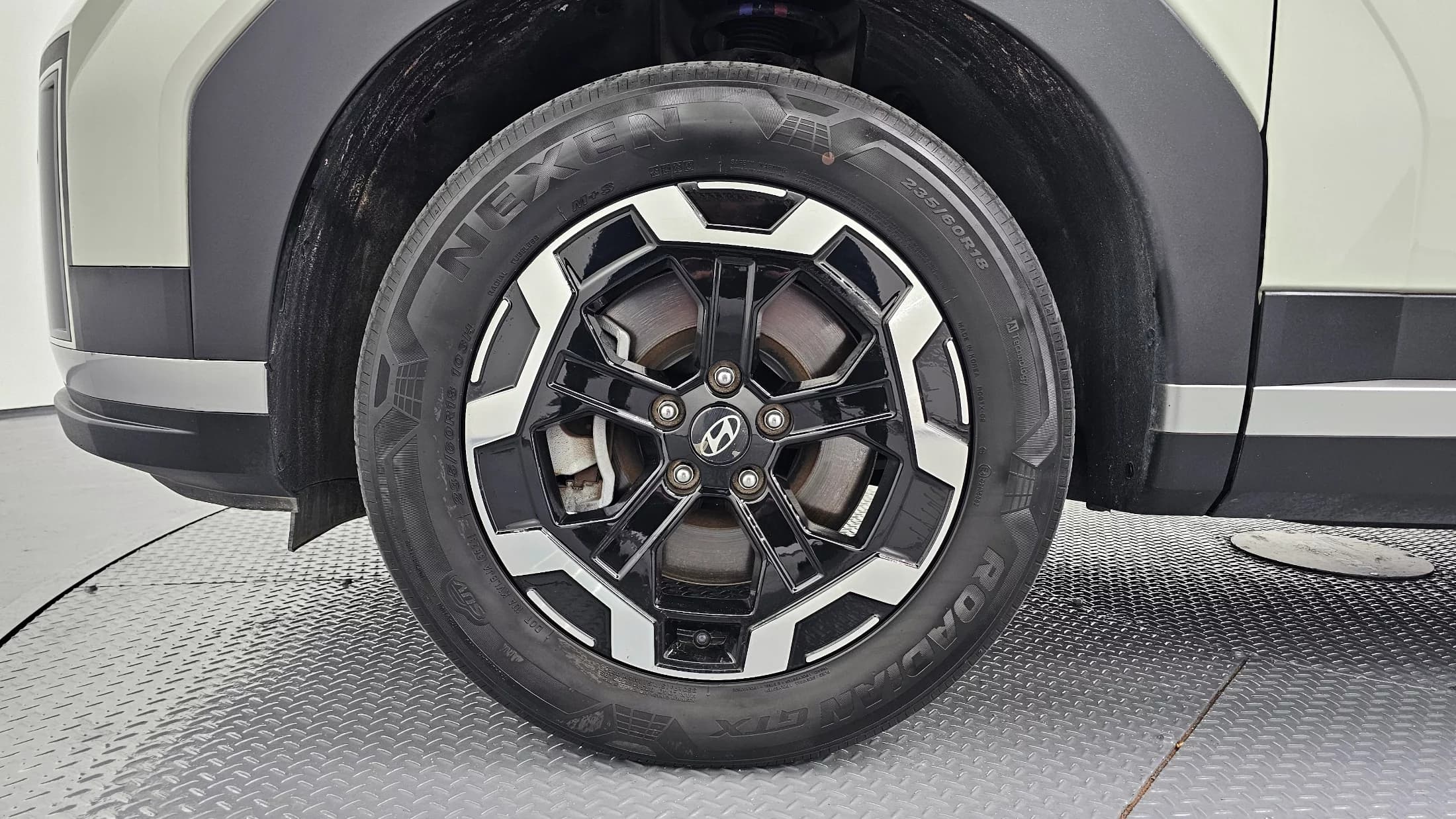 Hyundai Santa Fe Gasoline 2.5T 2WD Exclusive, 2023 г. 73065 км. — фото 5