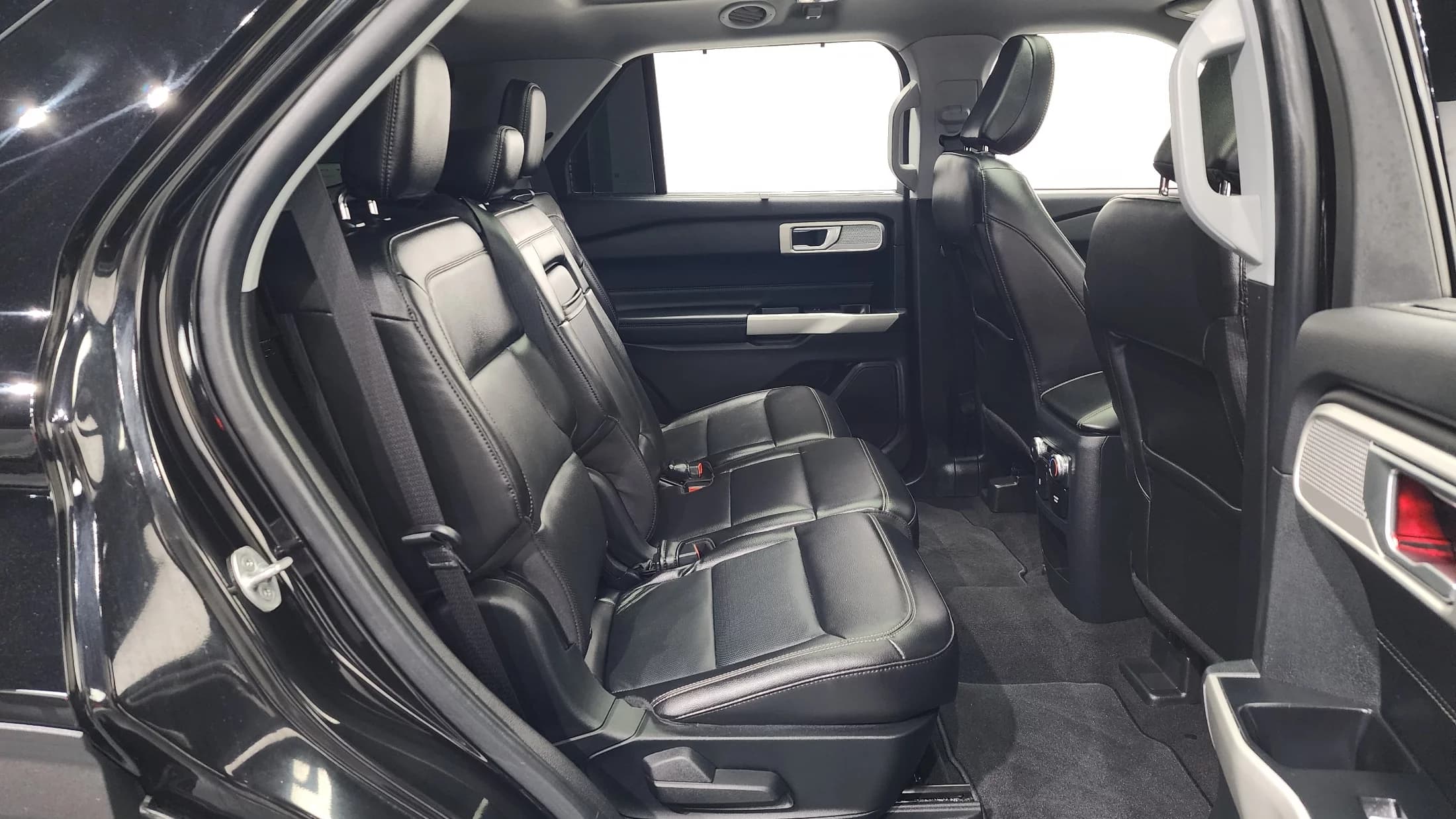 Ford EXPLORER 2.3 LimIted 4WD, 2021 г. 35355 км. — фото 12