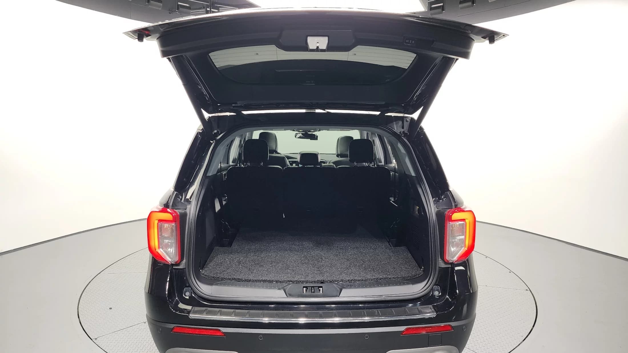 Ford EXPLORER 2.3 LimIted 4WD, 2021 г. 35355 км. — фото 20