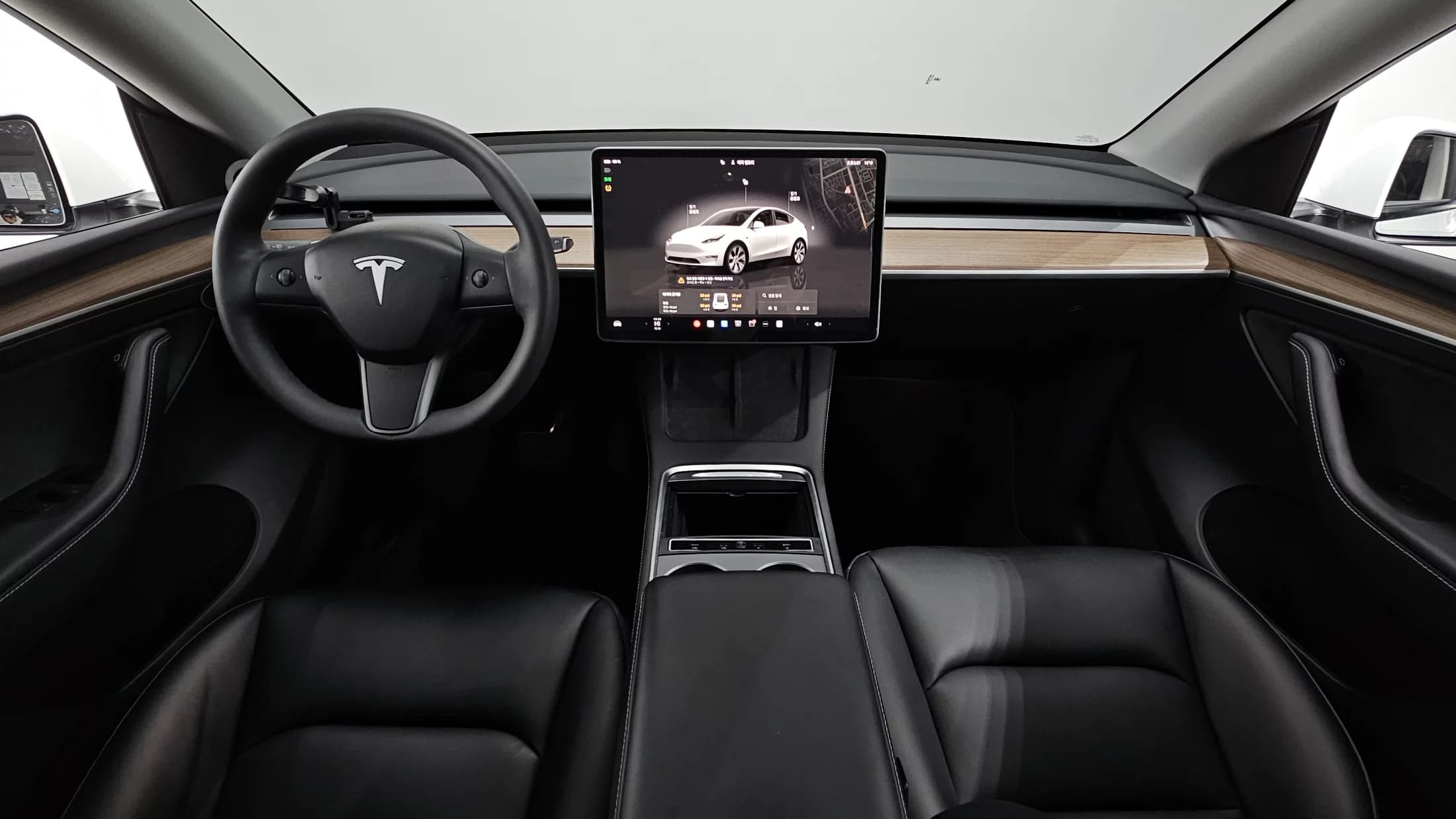 Tesla Model Y RWD, электромобиль, 2024 г. 44263 км. — фото 7