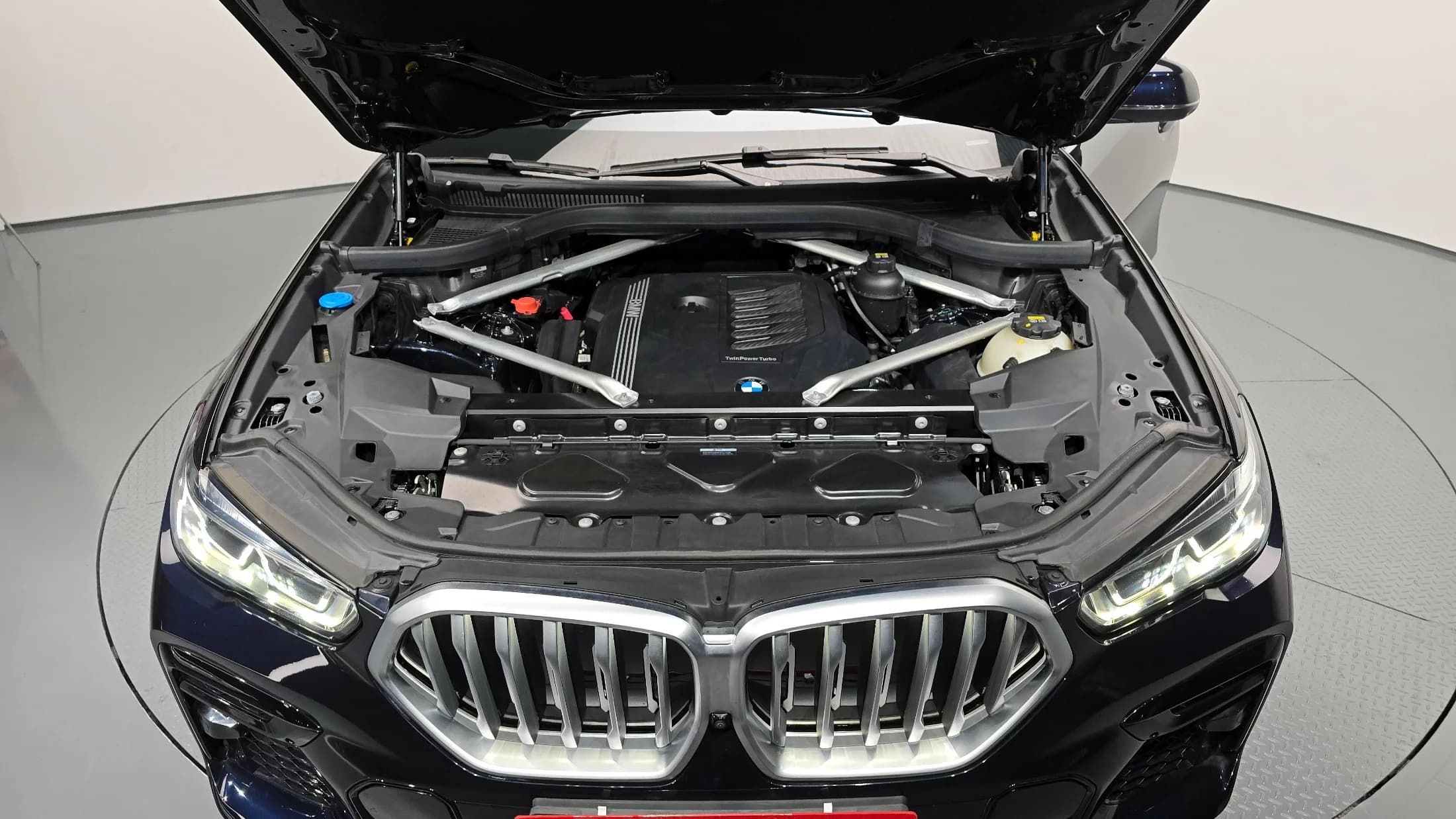 BMW X6 xDrive40i M Sport, 2022 г. 62431 км. — фото 6
