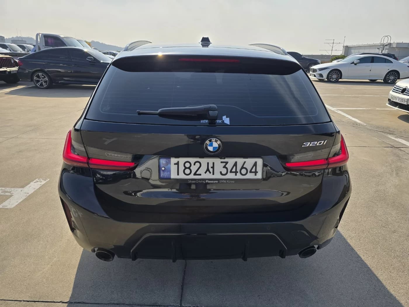 BMW 3-Series 320i Touring M Sports, 2023 г. 31280 км. — фото 4