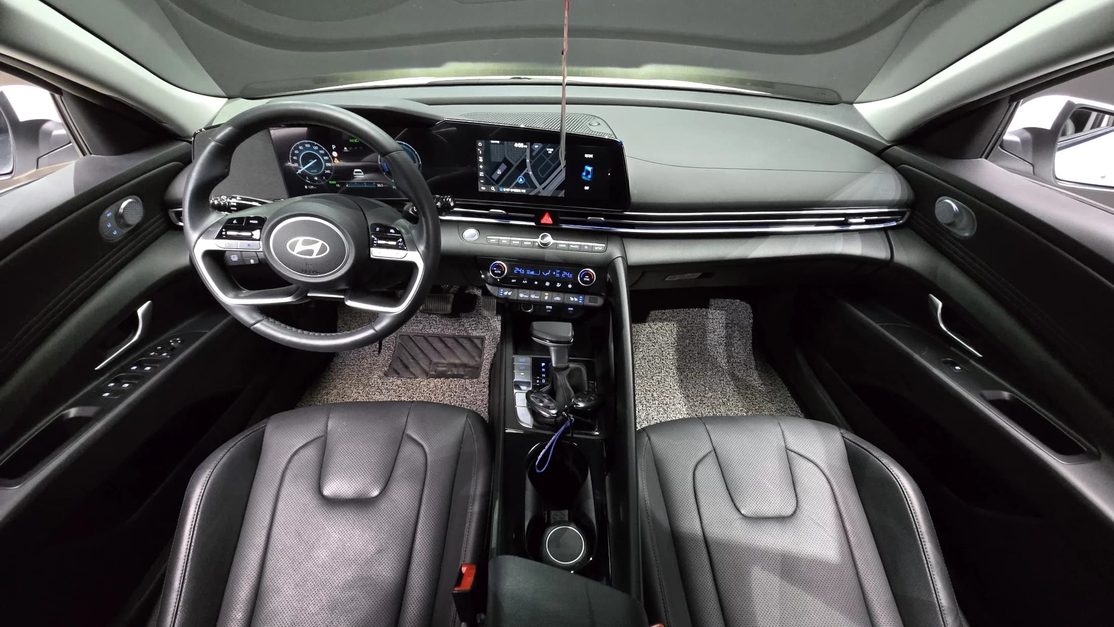Hyundai AVANTE (Хендай Элантра) Inspiration, гибрид, 2025 г. 36746 км. — фото 7