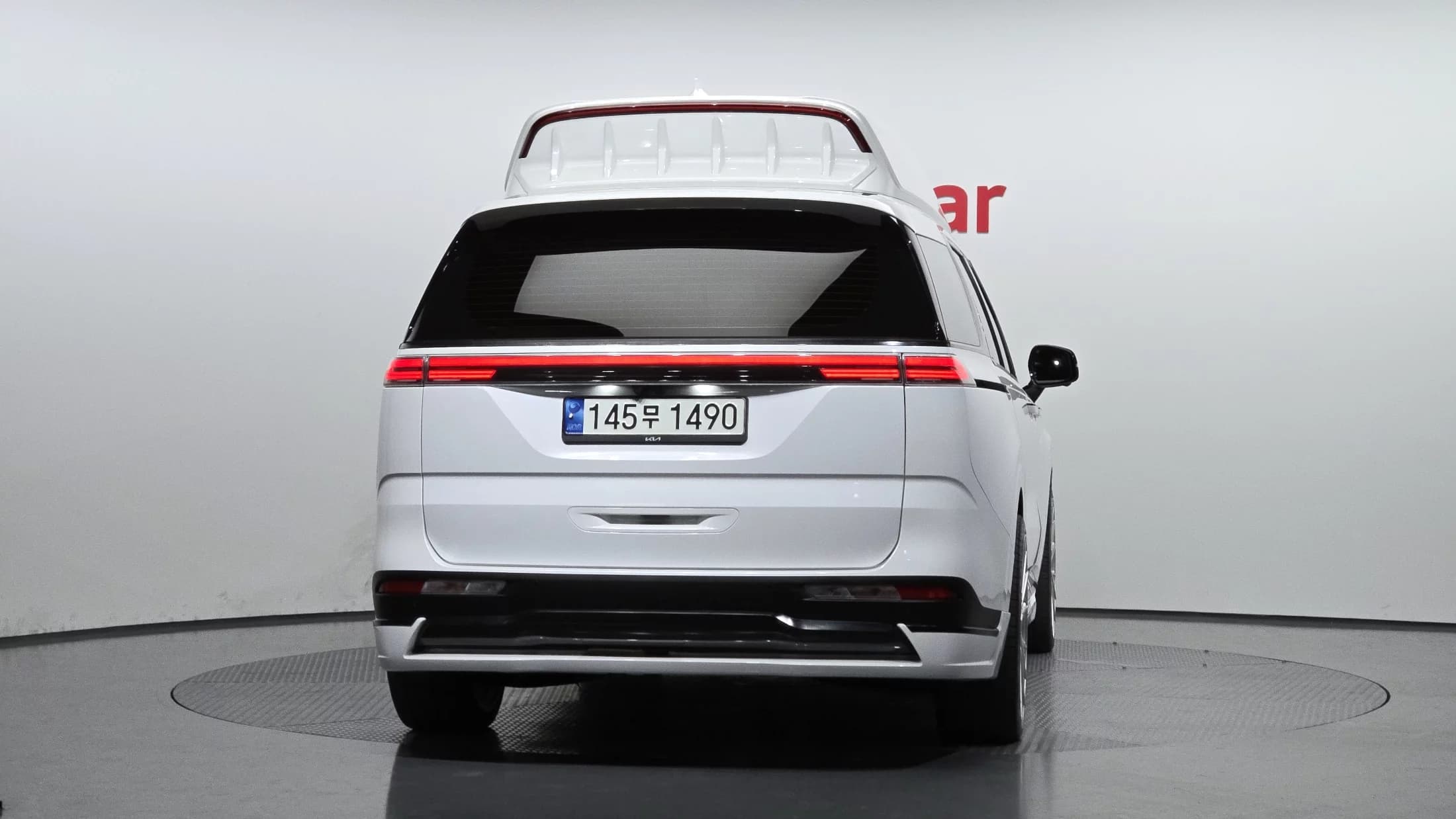 Kia Carnival 9-Seater Hi-Limousine(Special Vehicle), 2021 г. 65092 км. — фото 4
