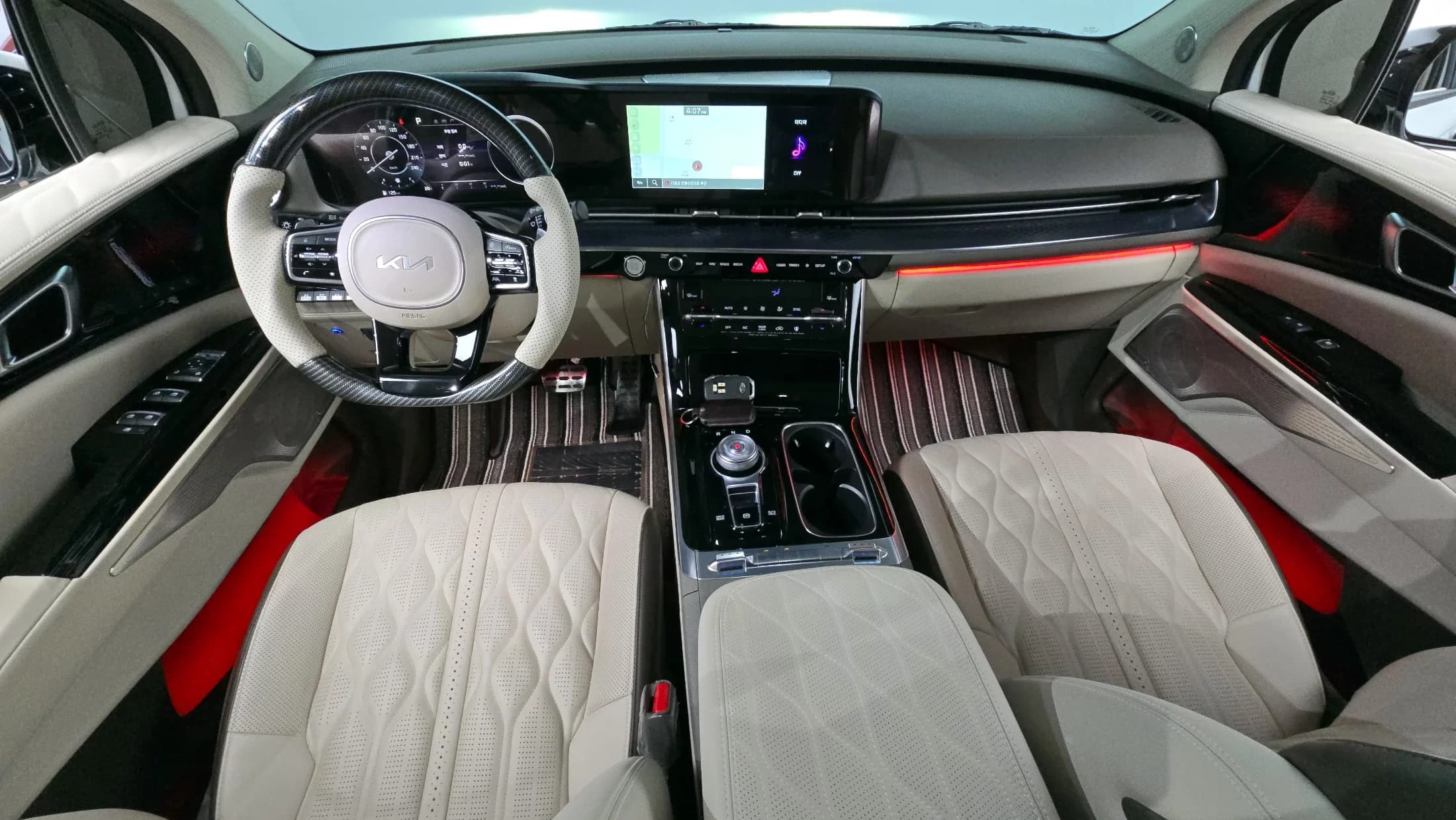 Kia Carnival 9-Seater Hi-Limousine(Special Vehicle), 2021 г. 65092 км. — фото 7