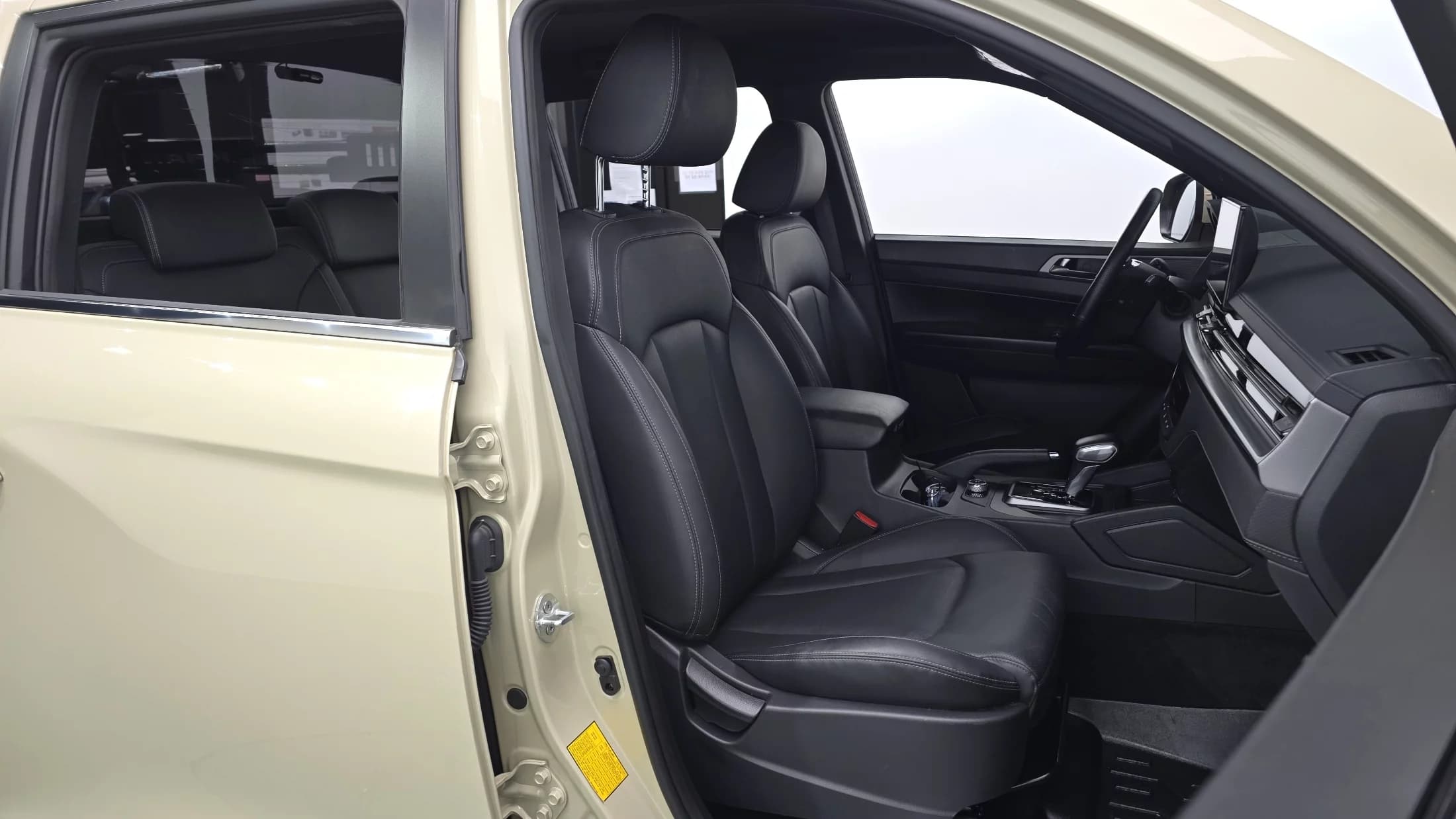 SsangYong Rexton Diesel 2.2 4WD Culman Prestige, 2023 г. 53818 км. — фото 11