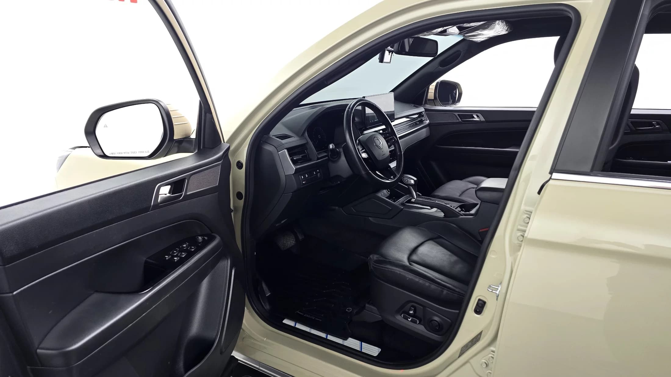 SsangYong Rexton Diesel 2.2 4WD Culman Prestige, 2023 г. 53818 км. — фото 10