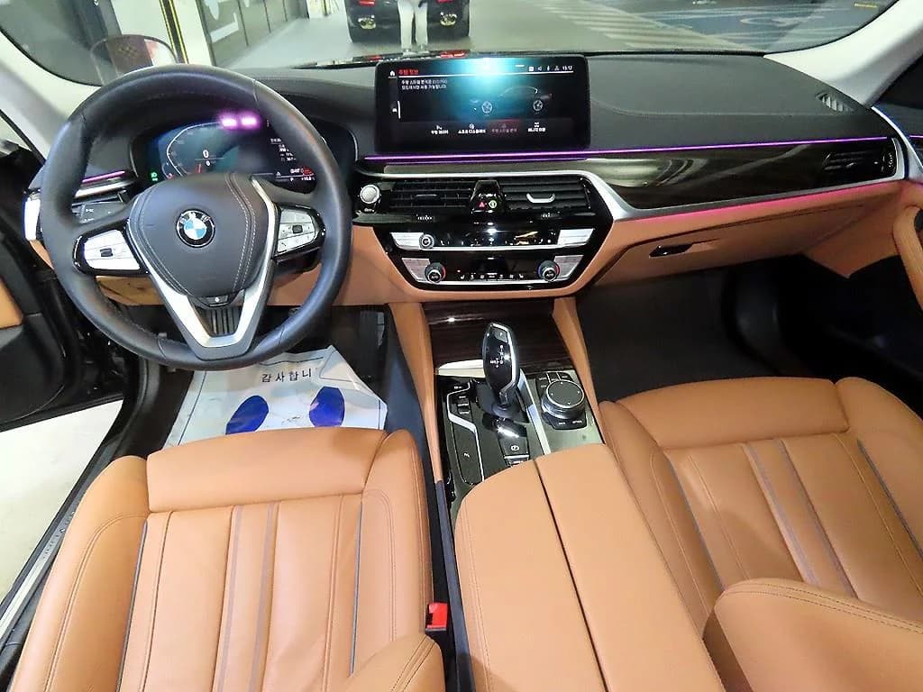 BMW 5-Series 520i Luxury, 2022 г. 20671 км. — фото 10