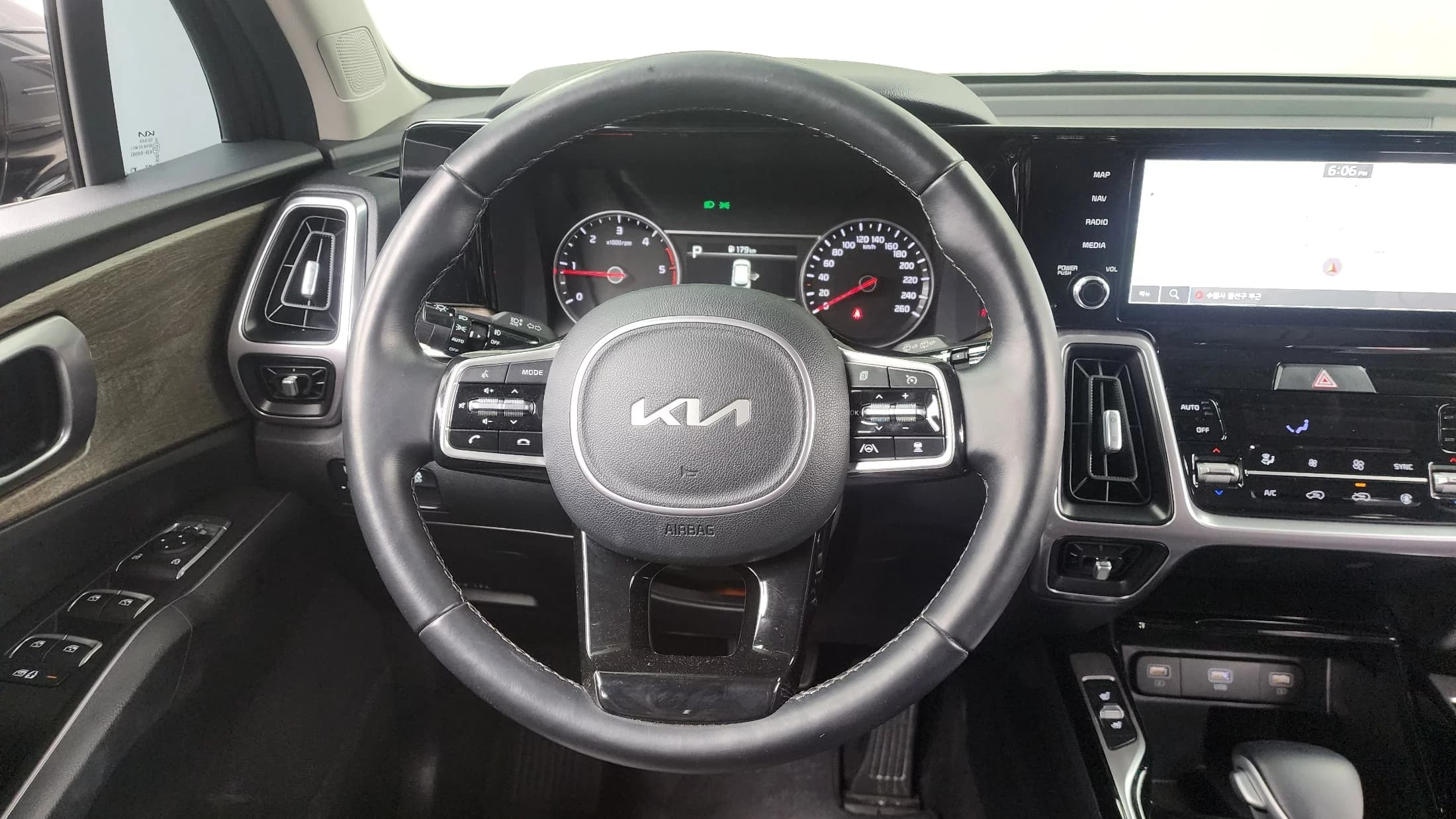 Kia Sorento Diesel 2.2 4WD Prestige, 2022 г. 67829 км. — фото 13