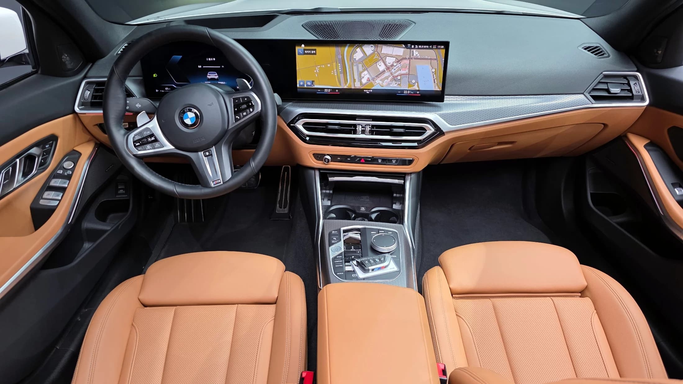 BMW 3-Series 320i M Sport, 2023 г. 20043 км. — фото 7