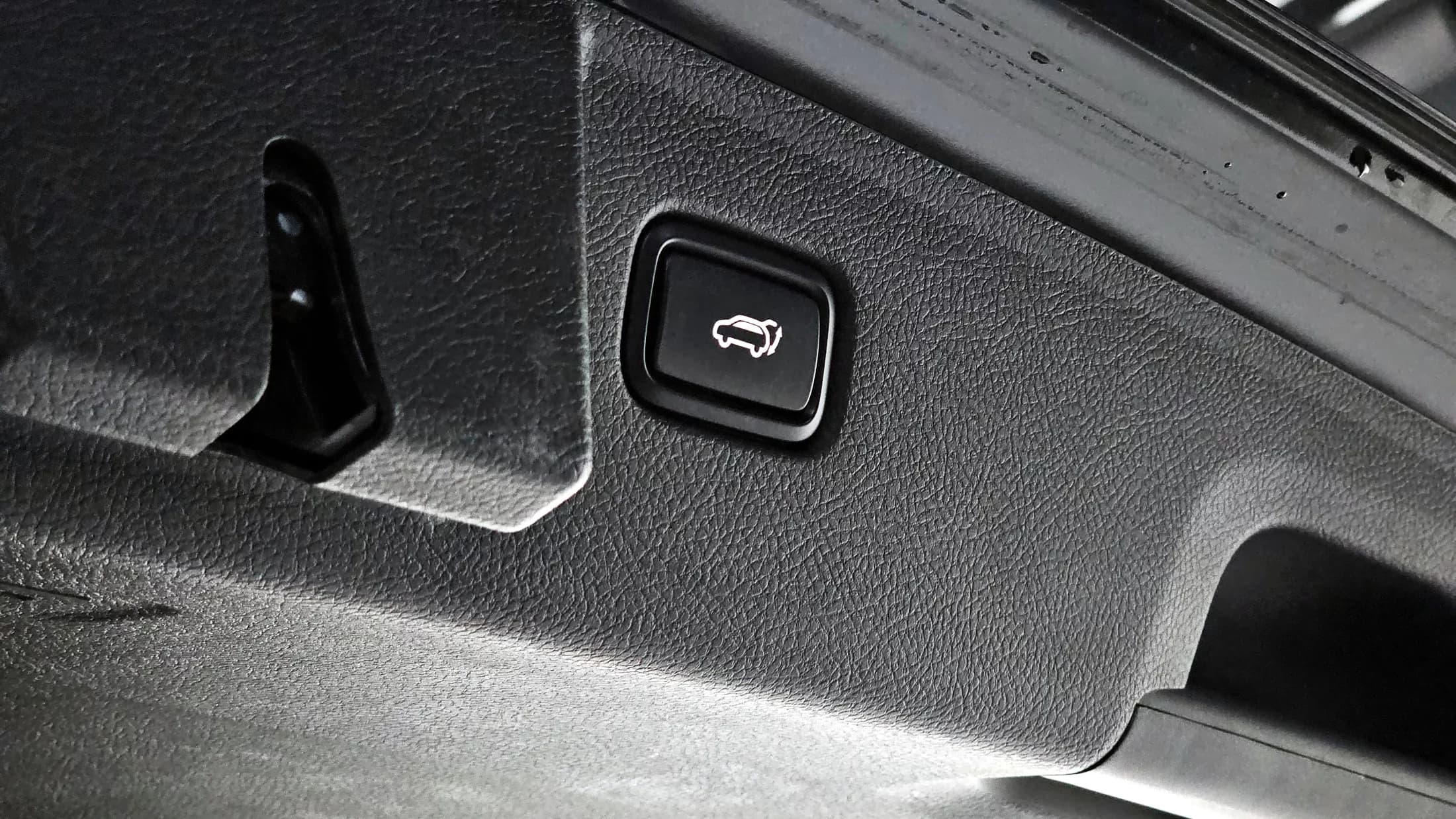 Kia Mohave Diesel 3.0 4WD 7-Seater Masters, 2021 г. 41844 км. — фото 20