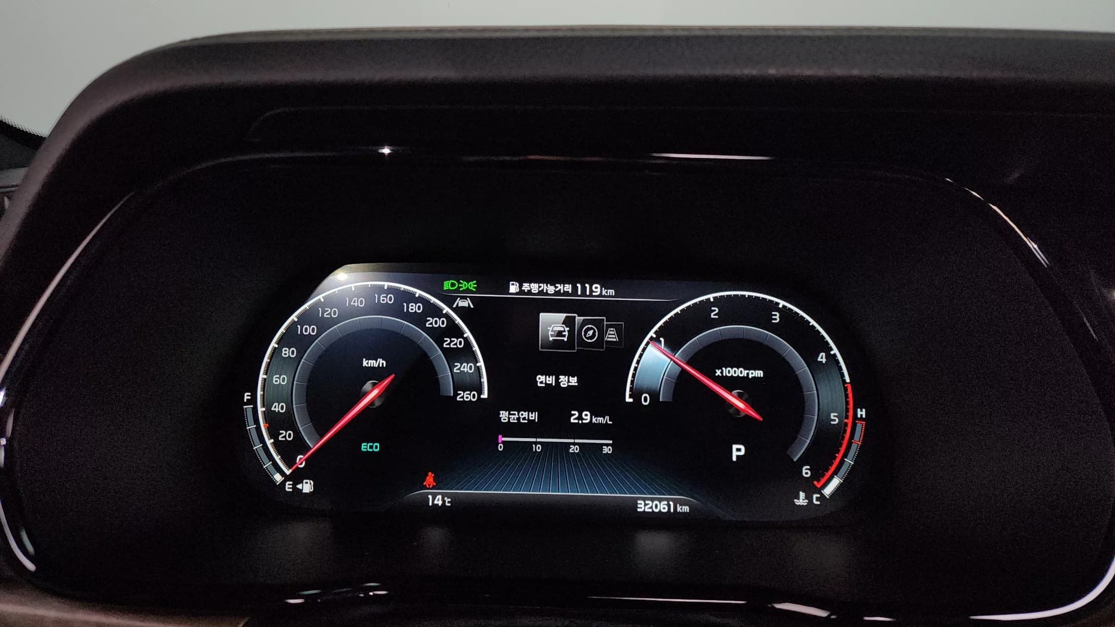 Kia Mohave Diesel 3.0 4WD 6-Seater Masters, 2022 г. 32176 км. — фото 8