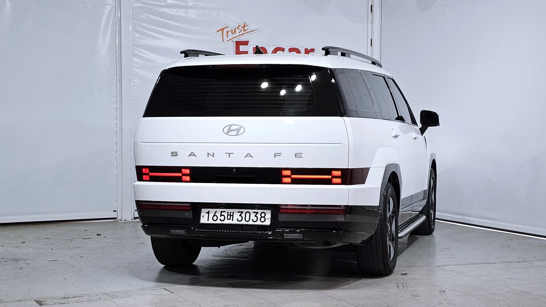 Hyundai Santa Fe HEV 1.6 2WD Calligraphy, гибрид, 2023 г. 37141 км. — фото 4