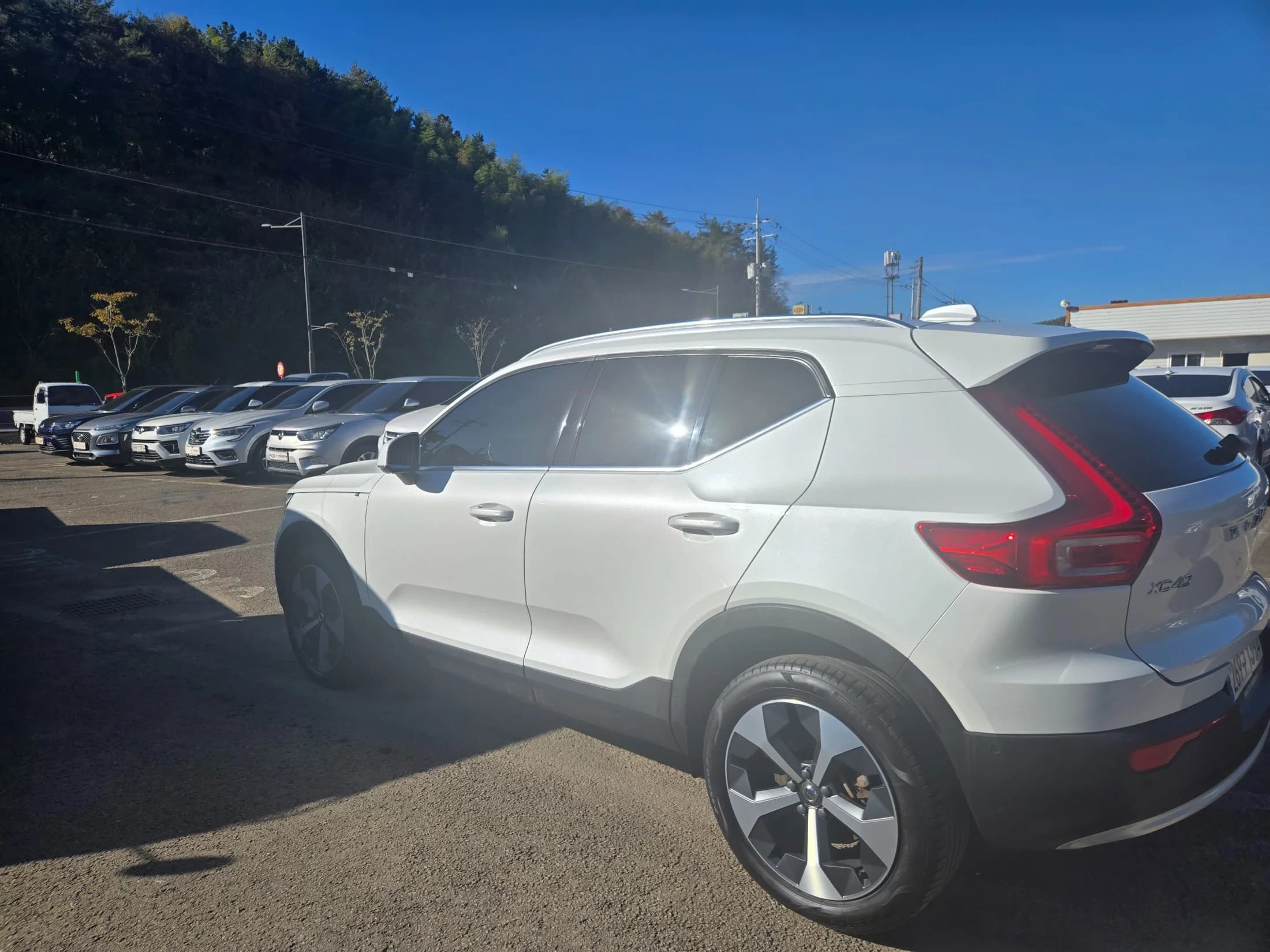 Volvo XC40 B4 Ultimate Bright, 2022 г. 31082 км. — фото 6