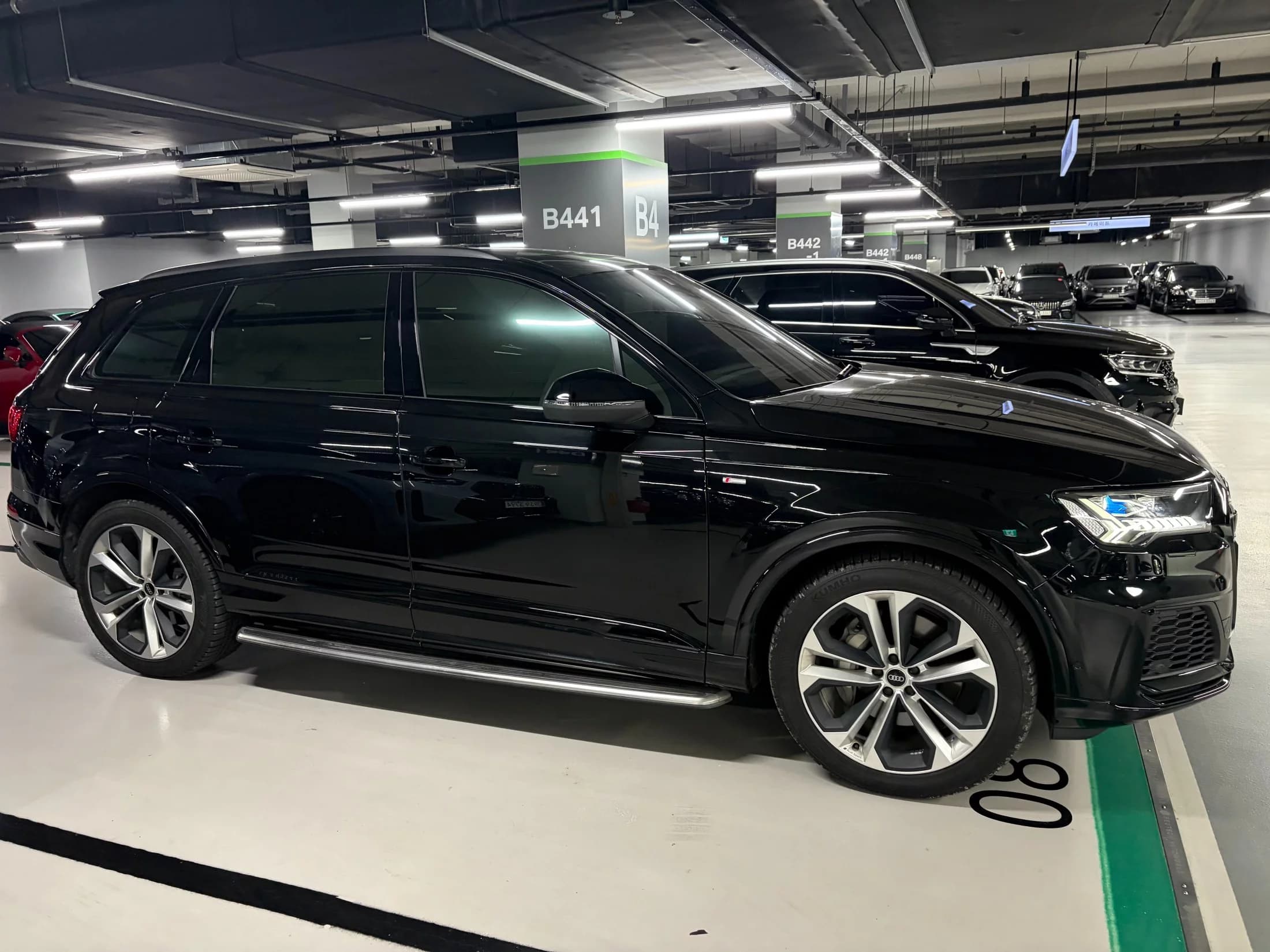 Audi Q7 55 TFSI Quattro Premium, 2023 г. 25996 км. — фото 3