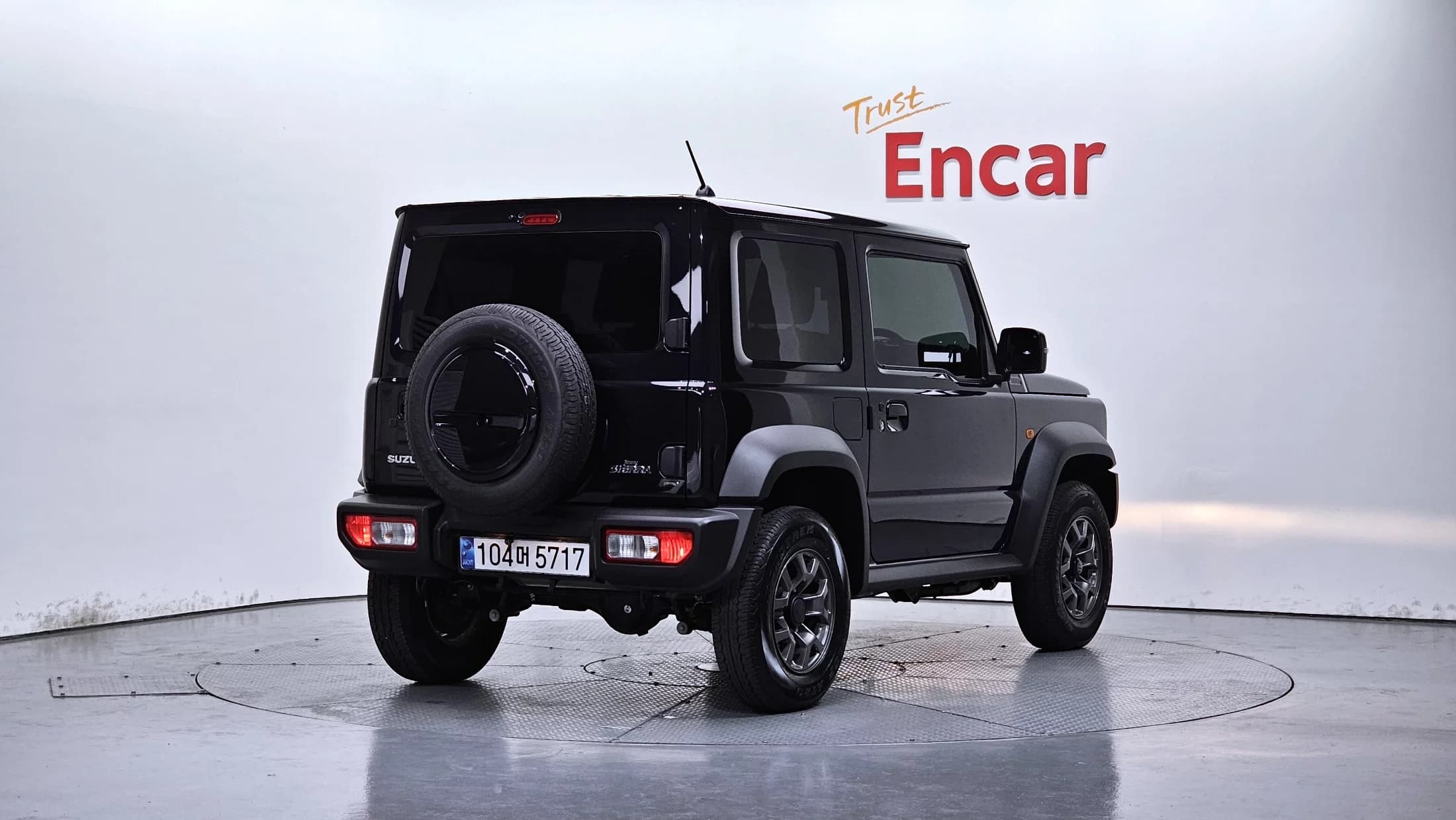 Suzuki JIMNY 1.5, 2023 г. 753 км. — фото 2