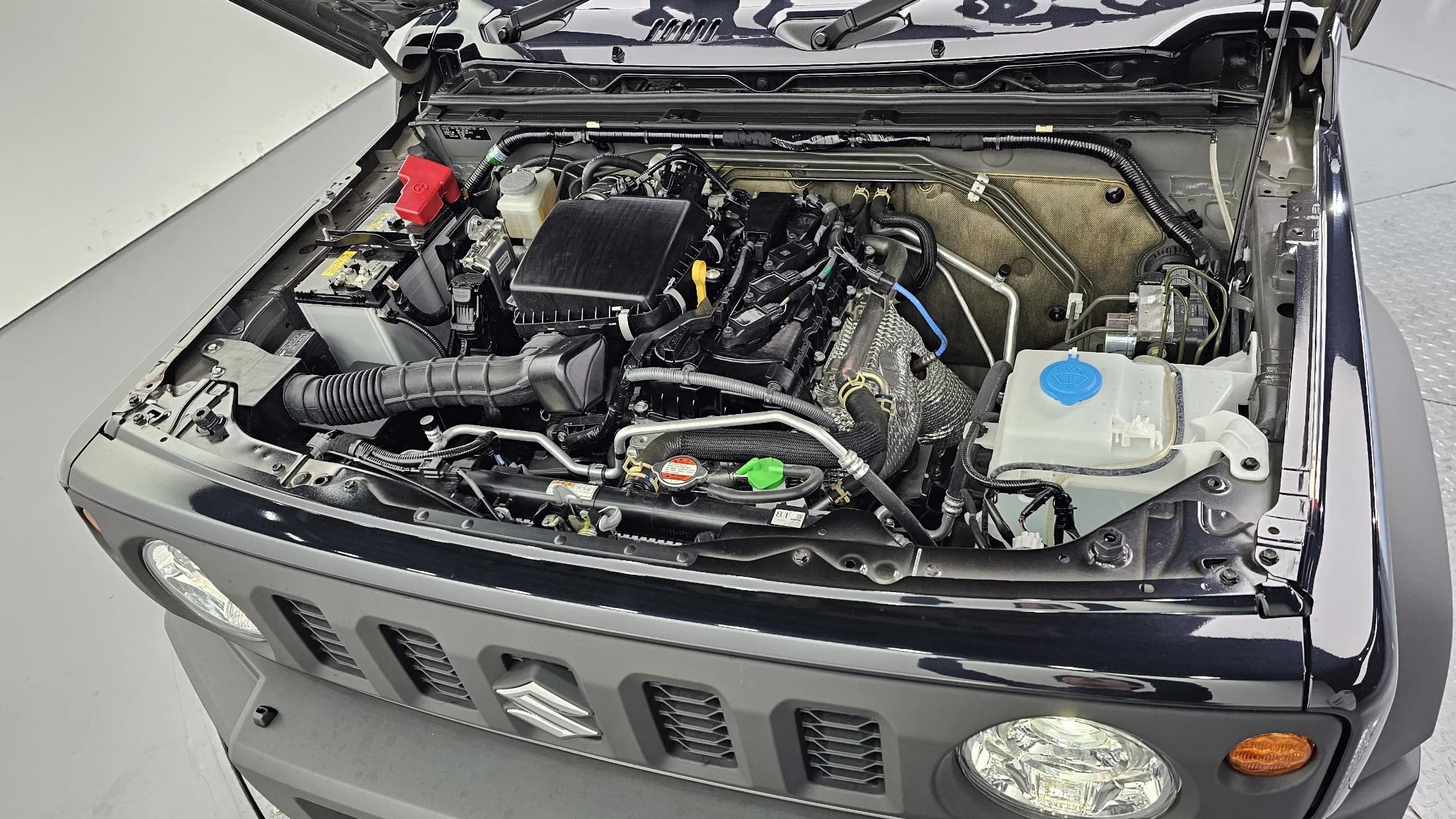 Suzuki JIMNY 1.5, 2023 г. 753 км. — фото 6