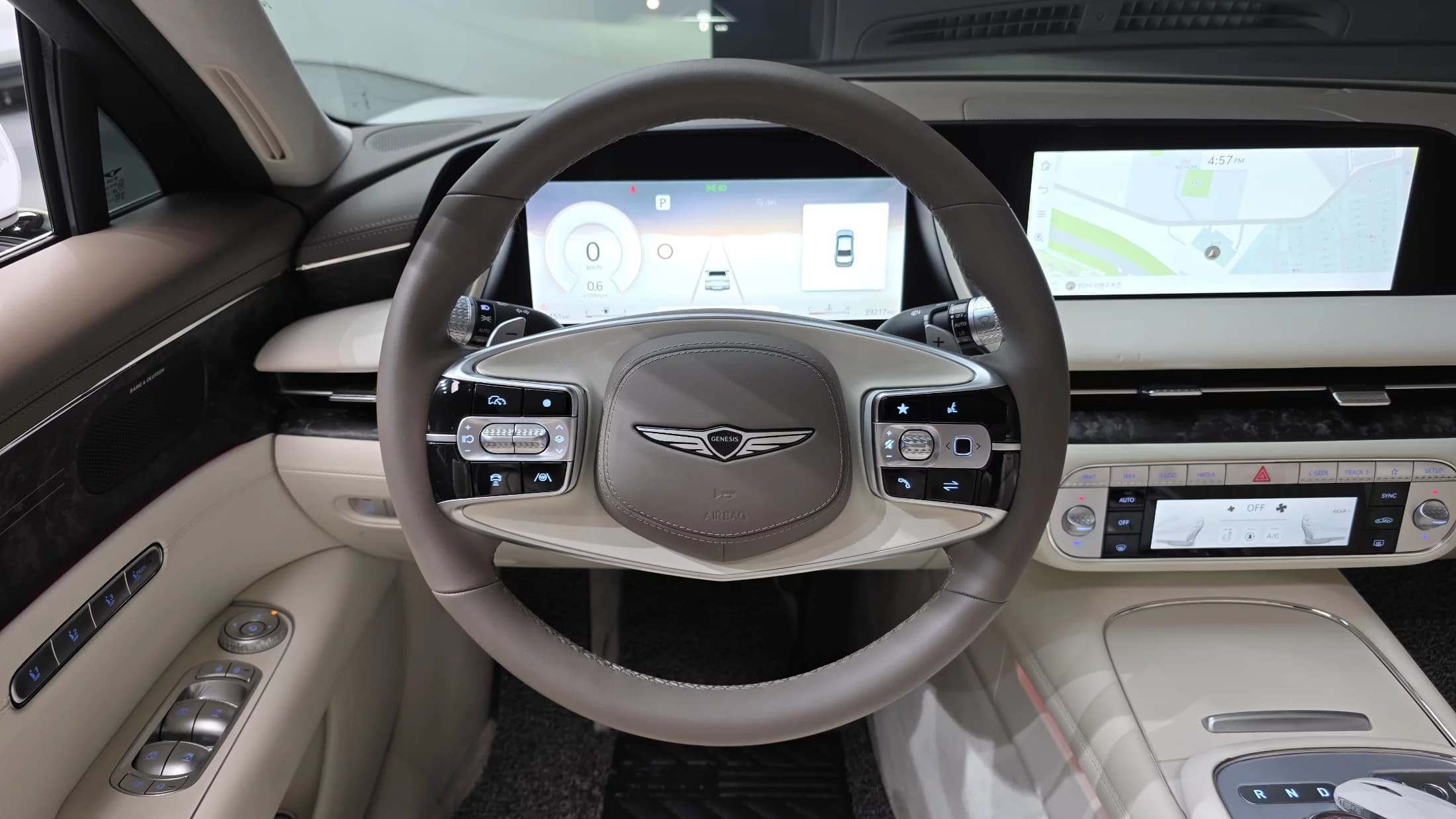 Genesis G90 Gasoline 3.5 Turbo AWD, 2022 г. 39307 км. — фото 13