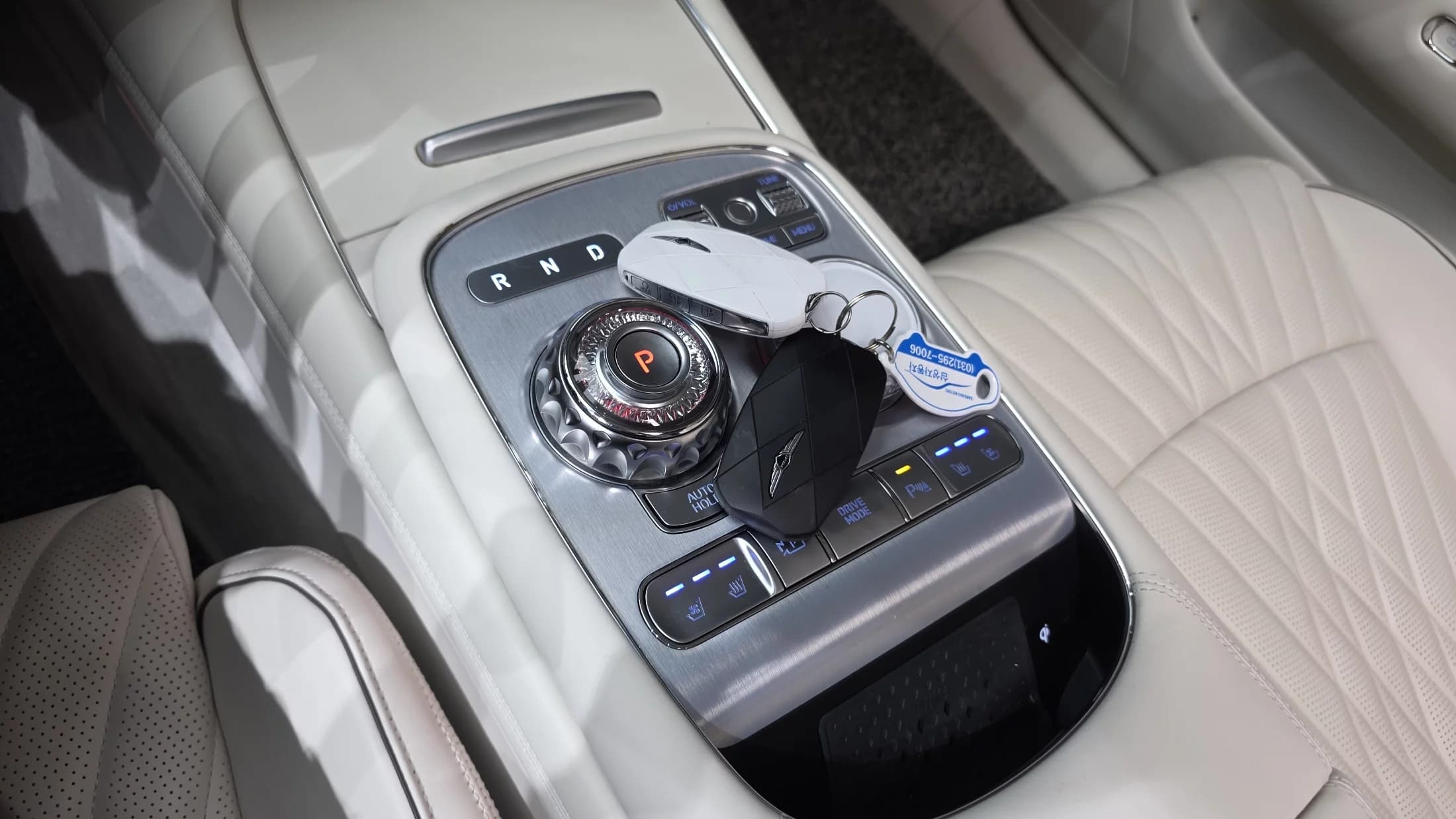 Genesis G90 Gasoline 3.5 Turbo AWD, 2022 г. 39307 км. — фото 9