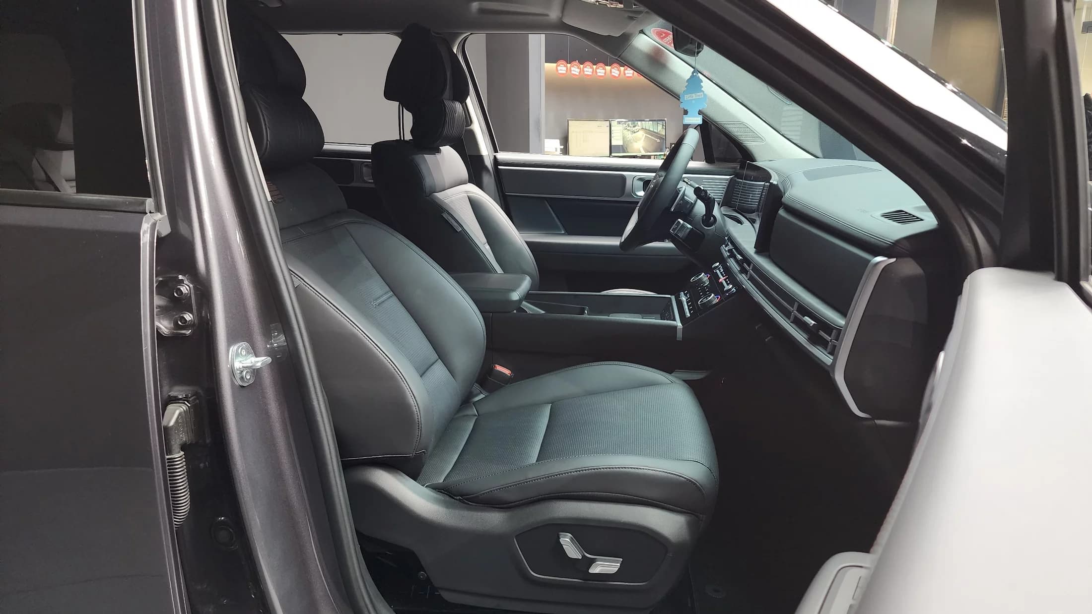 Hyundai Santa Fe Gasoline 2.5T 2WD Prestige, 2023 г. 36948 км. — фото 11
