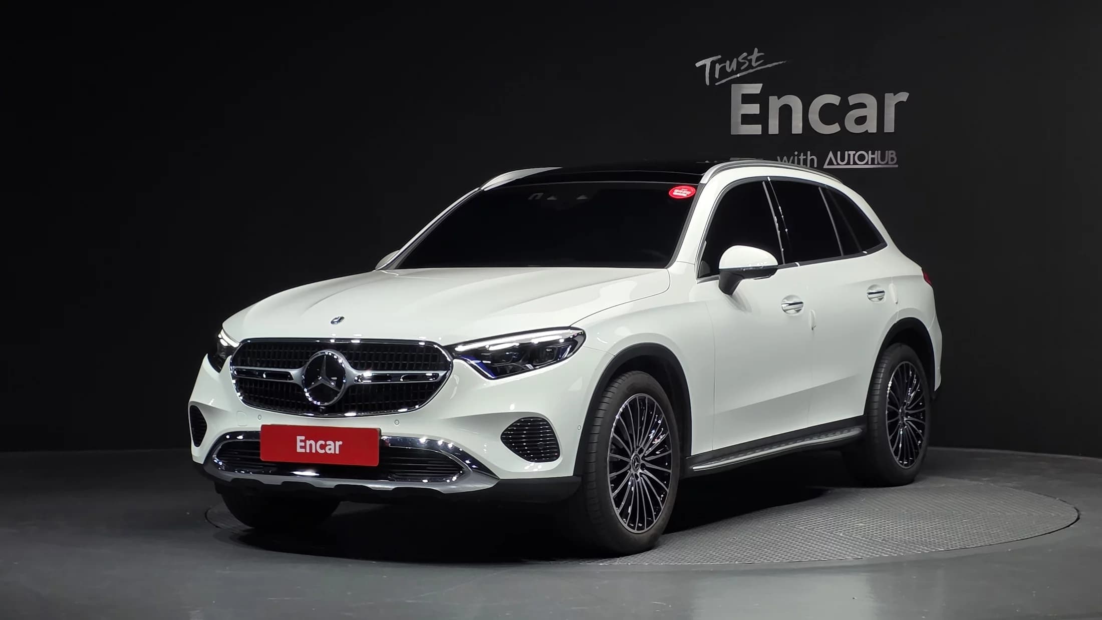 Mercedes-Benz GLC-Class GLC 300 4MATIC Avantgarde, 2024 г. 7084 км.