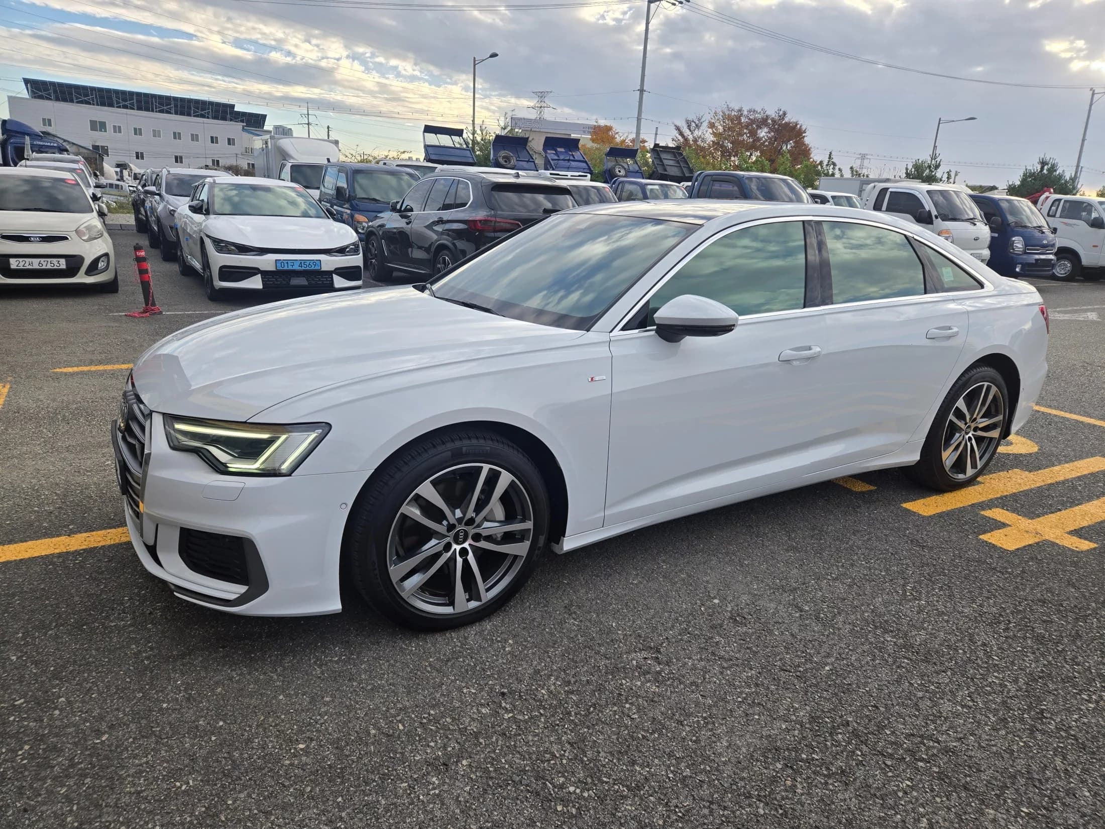 Audi A6 45 TFSI Quattro Premium, 2022 г. 54911 км. — фото 2