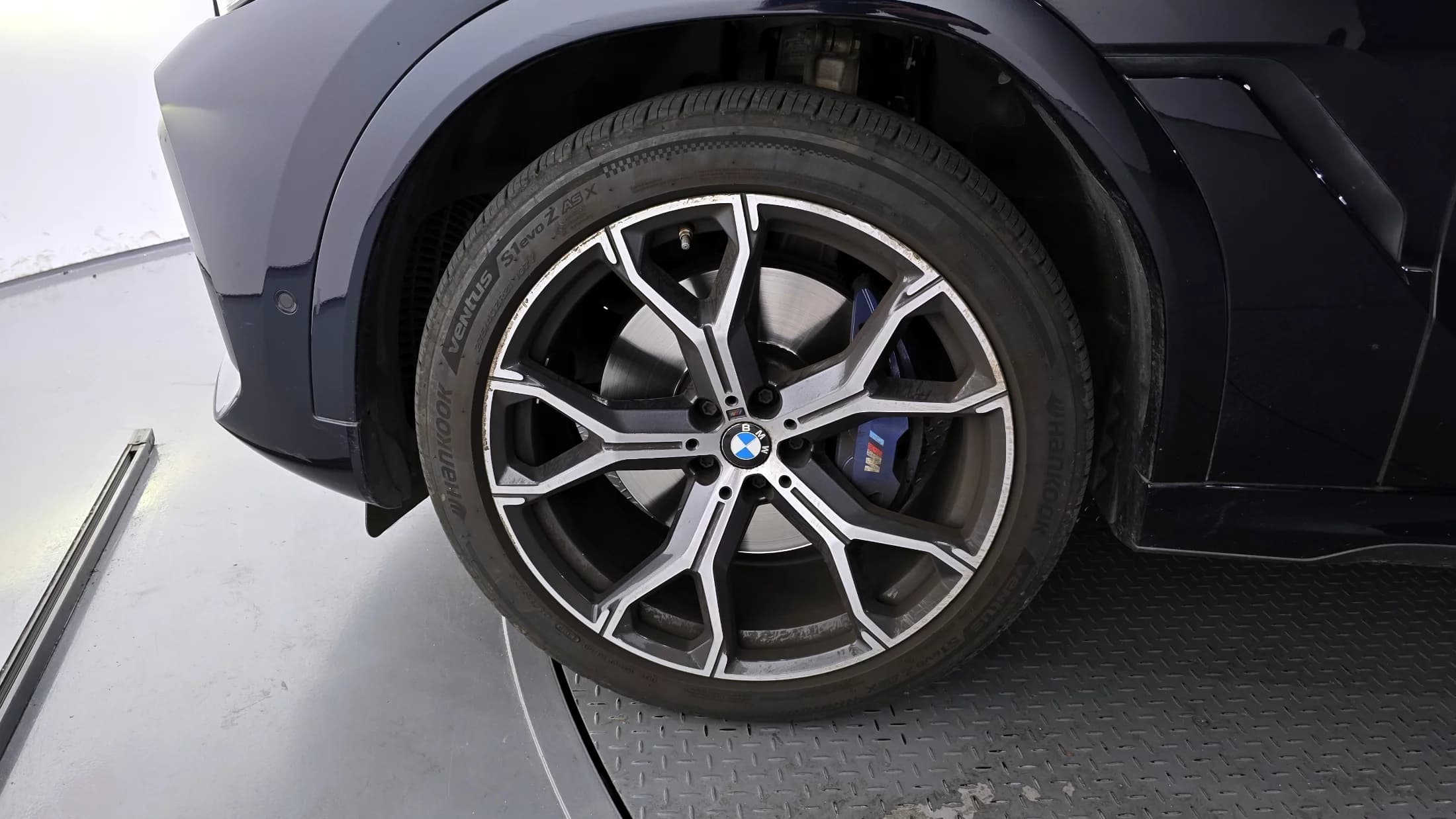BMW X6 xDrive40i M Sport, 2021 г. 63280 км. — фото 5