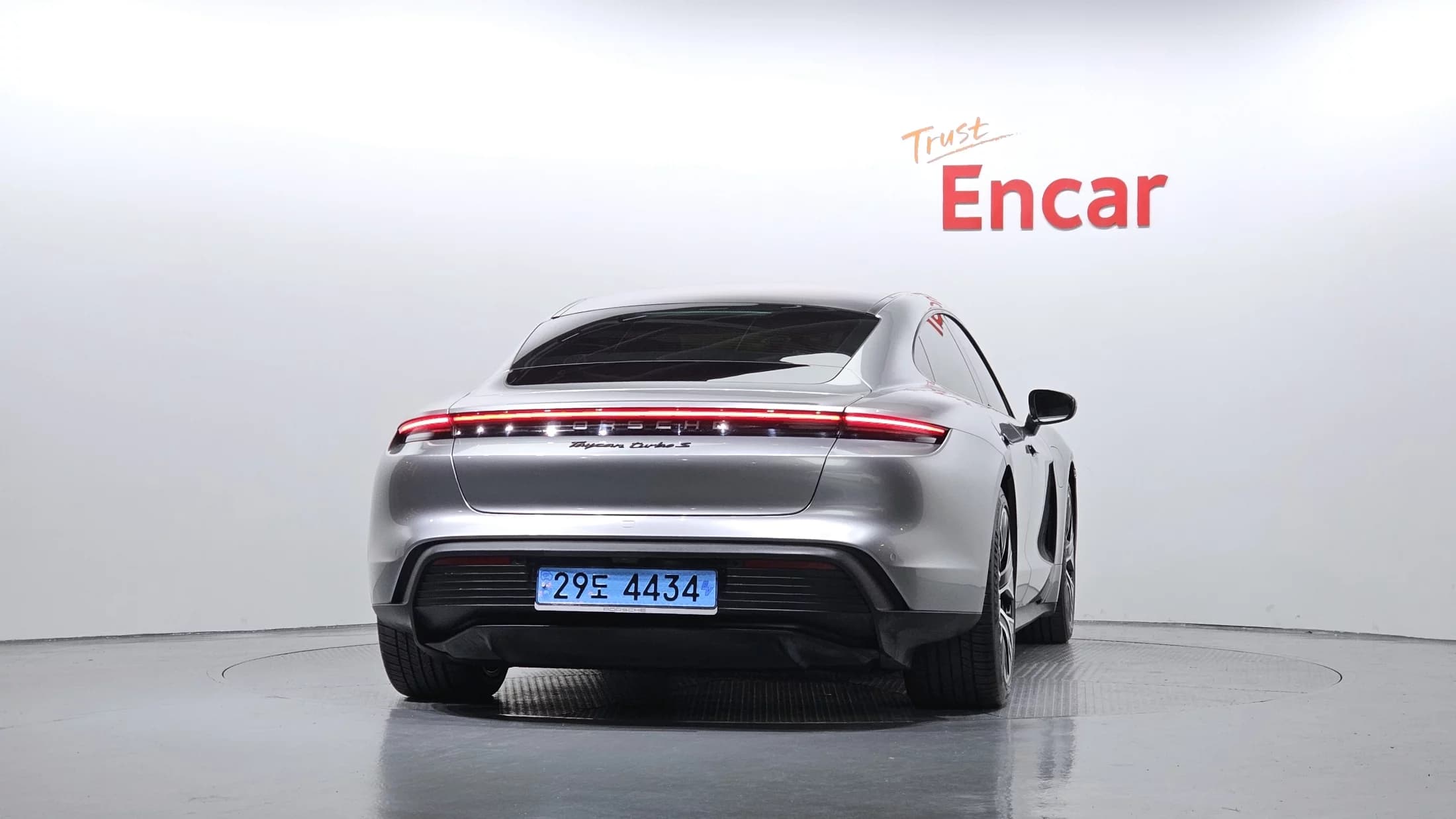 Porsche TAYCAN 4S, электромобиль, 2021 г. 44233 км. — фото 4