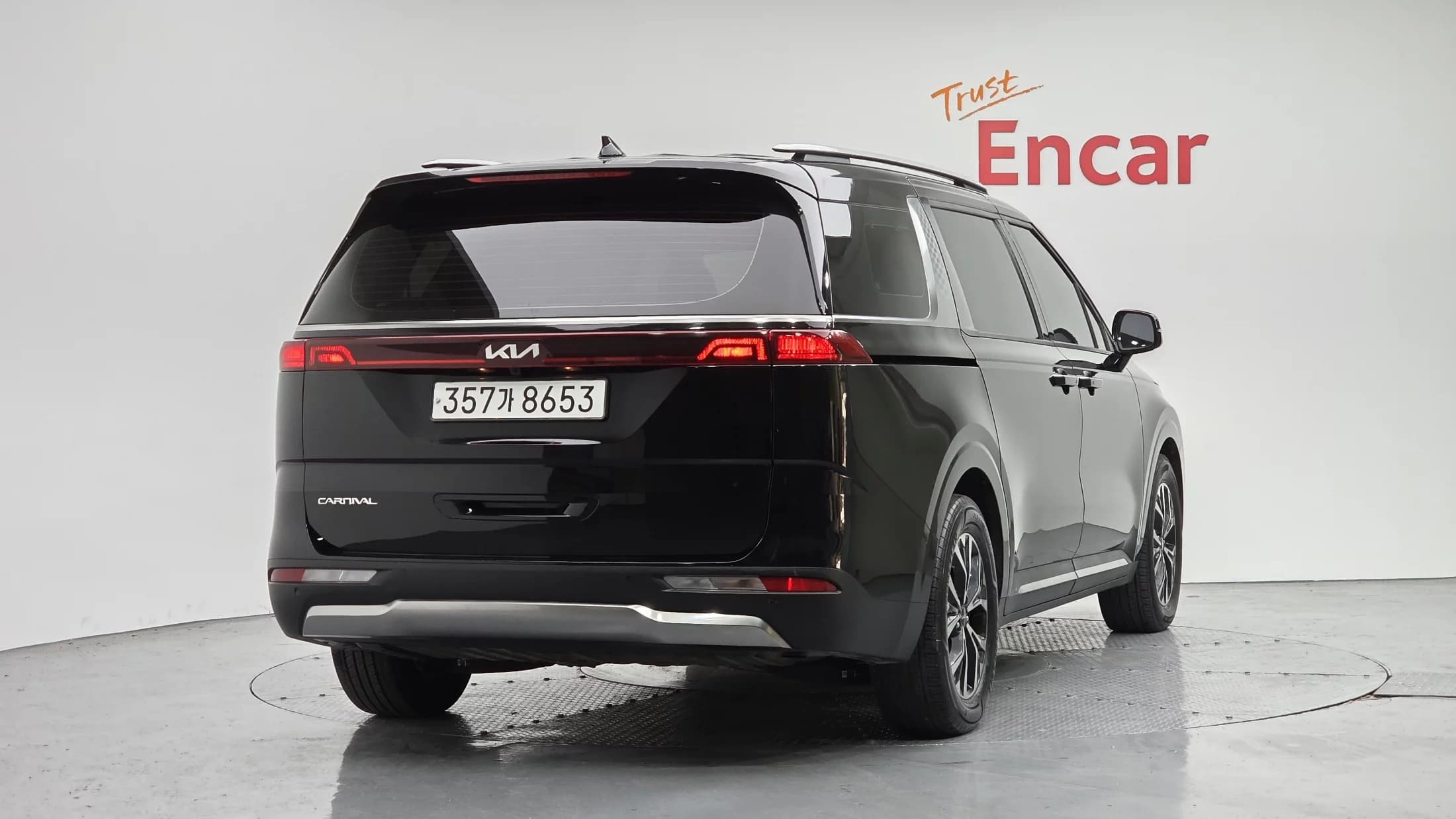 Kia Carnival 9-Seater Noblesse, 2022 г. 96739 км. — фото 4