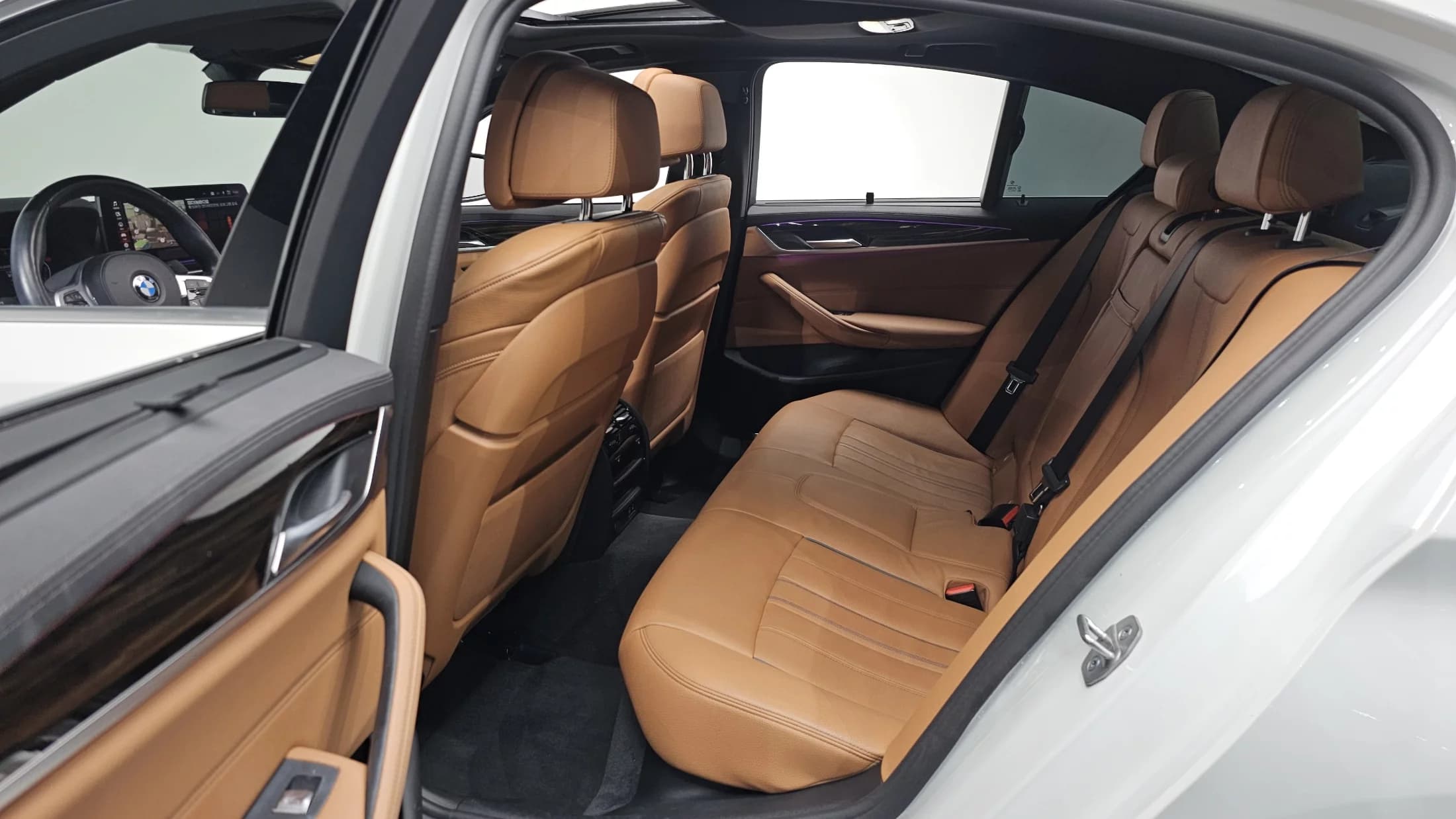 BMW 5-Series 520i M Sport, 2022 г. 34543 км. — фото 12