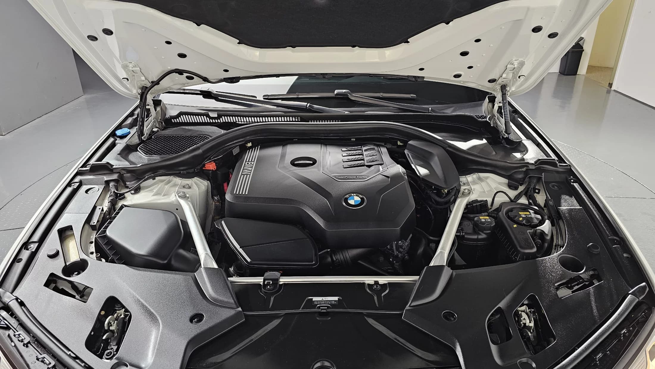 BMW 5-Series 520i M Sport, 2022 г. 34543 км. — фото 6