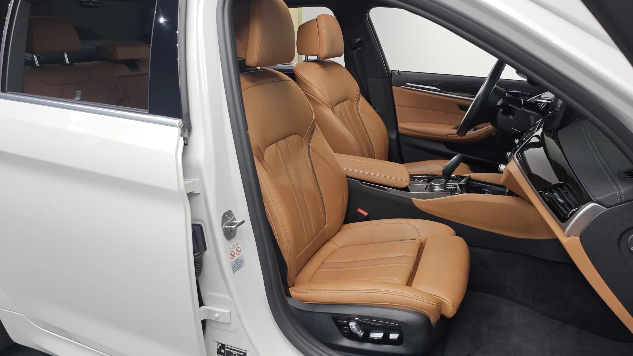 BMW 5-Series 520i M Sport, 2022 г. 34543 км. — фото 10