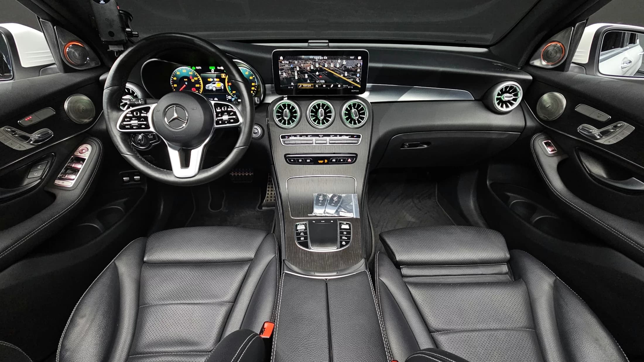Mercedes-Benz GLC-Class GLC300e 4MATIC Coupe, гибрид, 2021 г. 58862 км. — фото 7