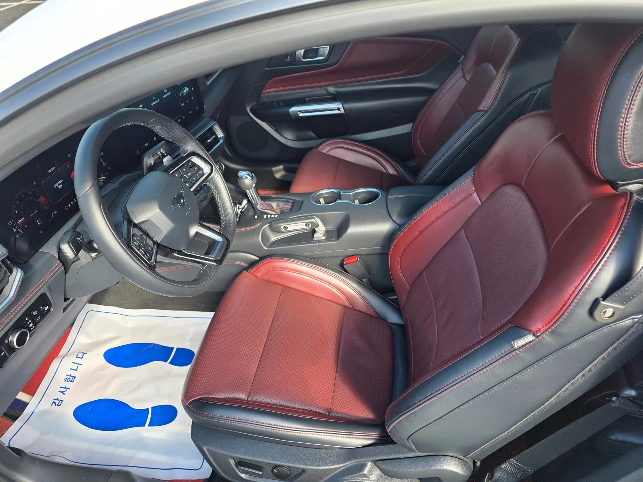 Ford MUSTANG 2.3 EcoBoost Premium Coupe, 2024 г. 11941 км. — фото 6