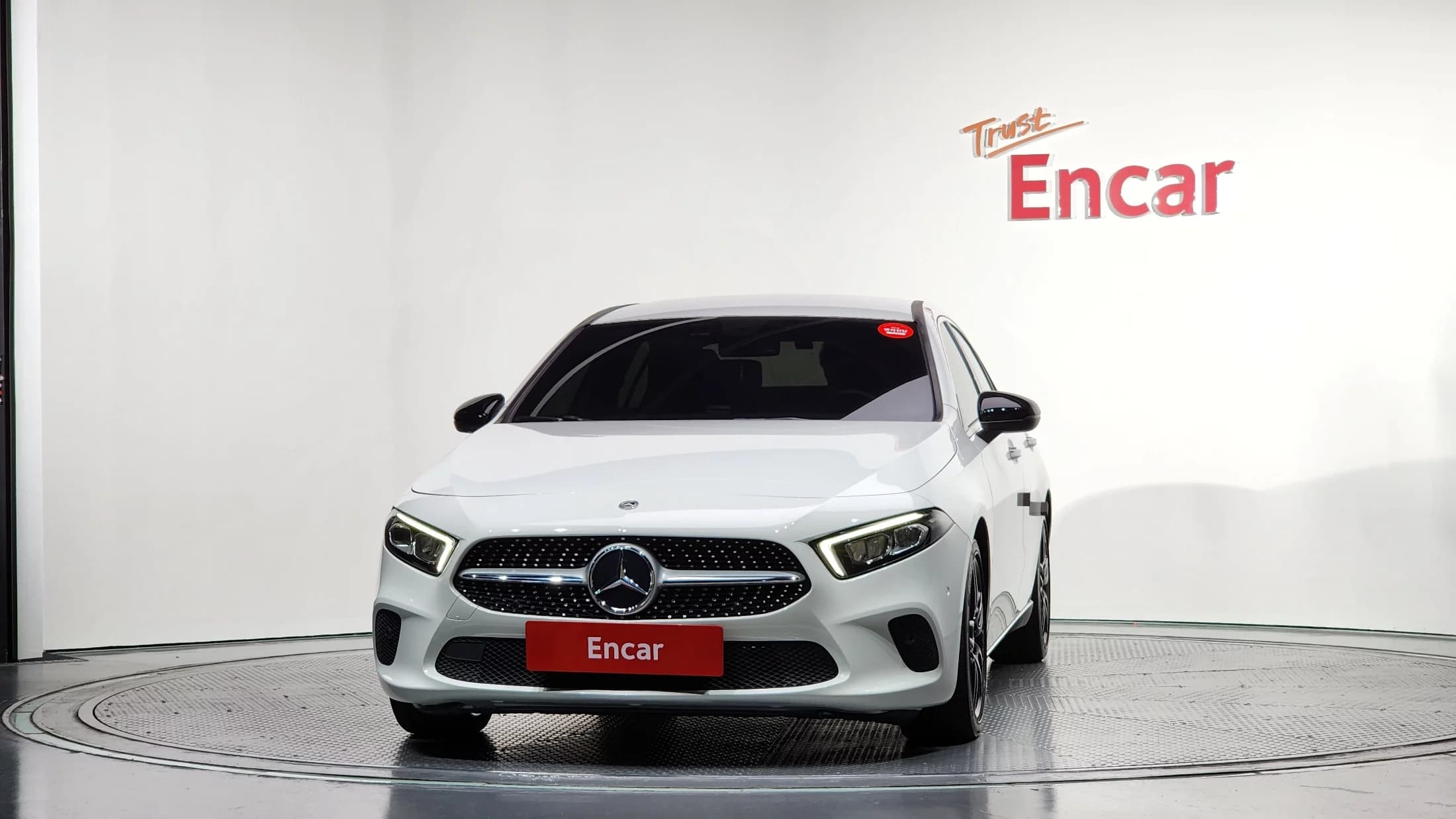 Mercedes-Benz A-Class A220 Sedan, 2021 г. 58434 км. — фото 3