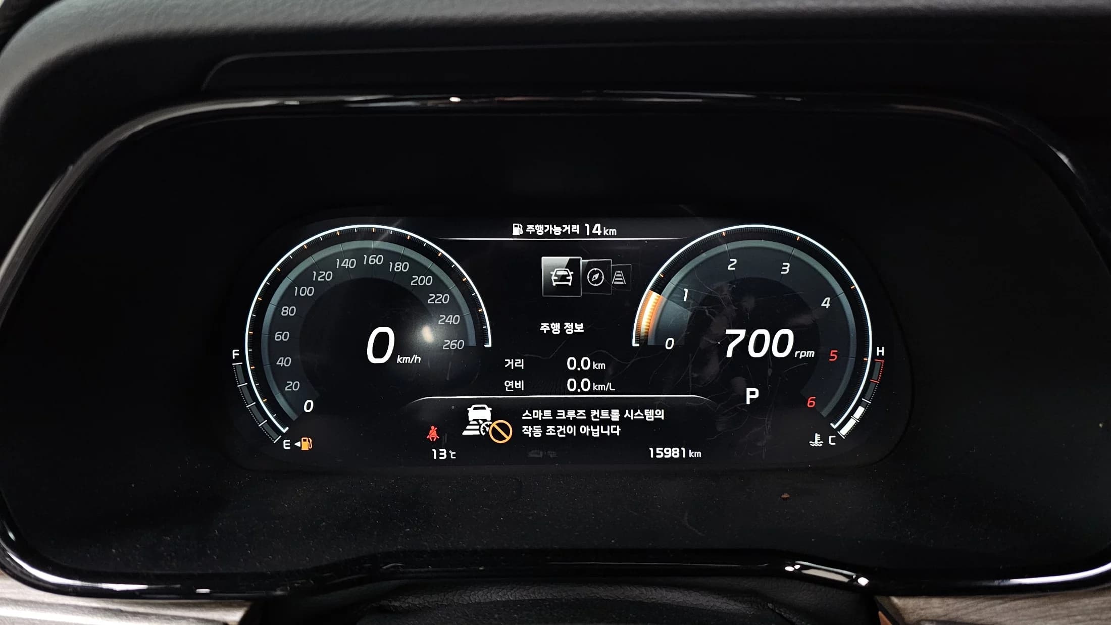 Kia Mohave Diesel 3.0 4WD 7-Seater Masters, 2022 г. 16093 км. — фото 8