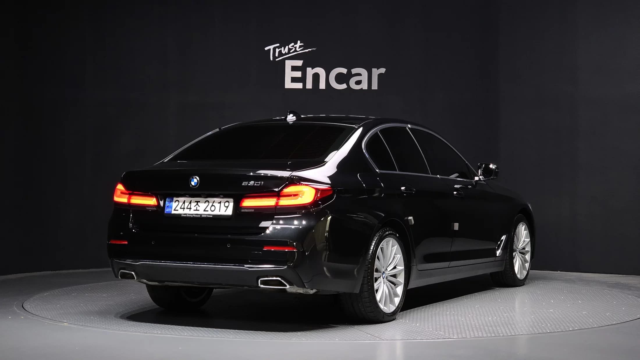 BMW 5-Series 530i Luxury, 2022 г. 13923 км. — фото 2