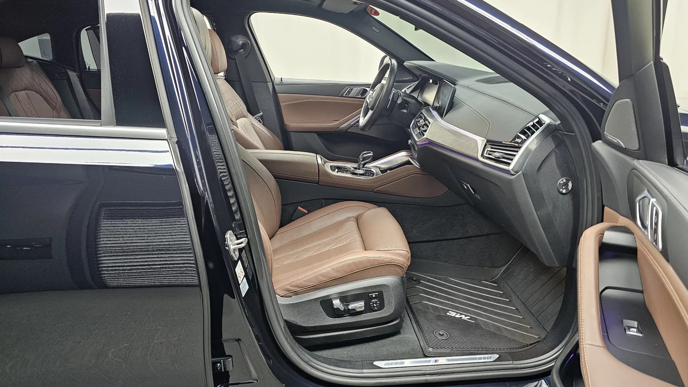 BMW X6 xDrive40i M Sport, 2022 г. 34420 км. — фото 11