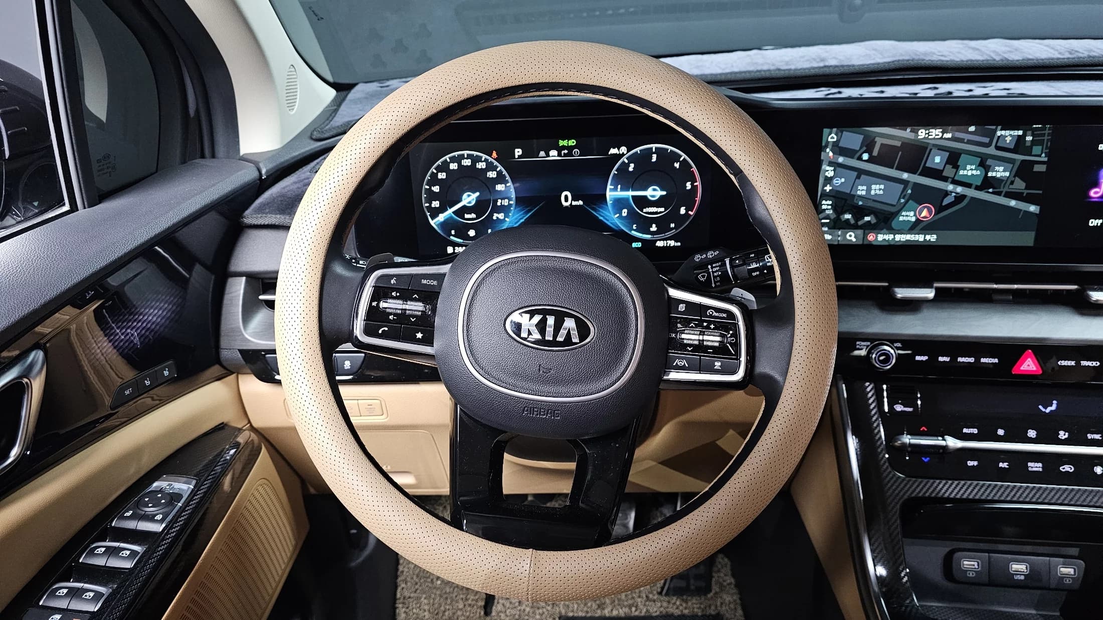 Kia Carnival 9-Seater Signature, 2021 г. 48200 км. — фото 13
