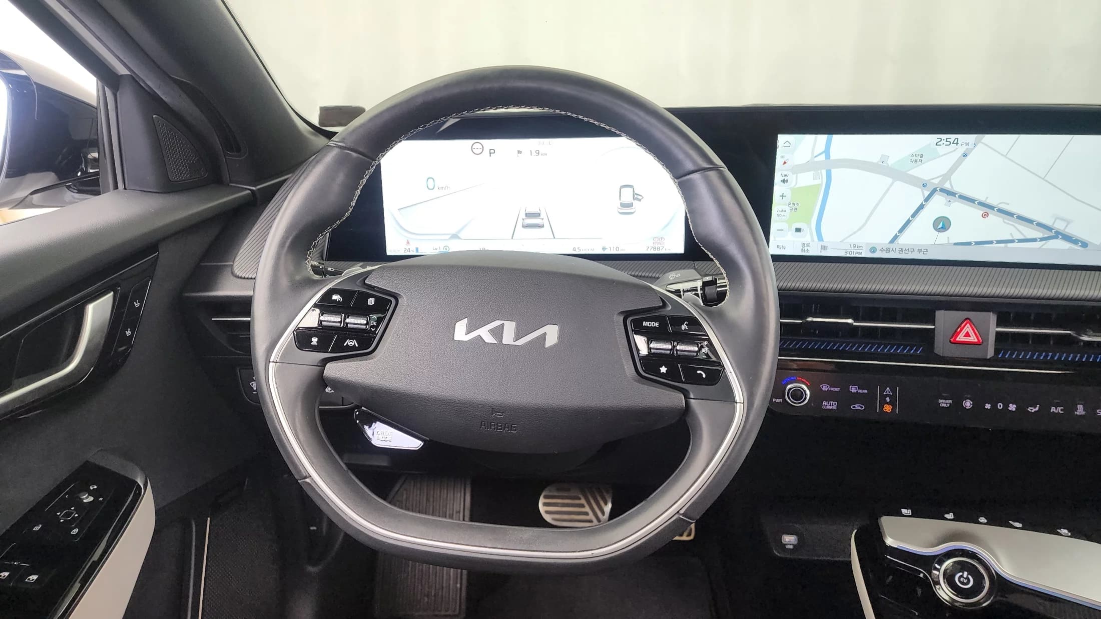 Kia EV6 Long Range GT Line, электромобиль, 2021 г. 77982 км. — фото 13